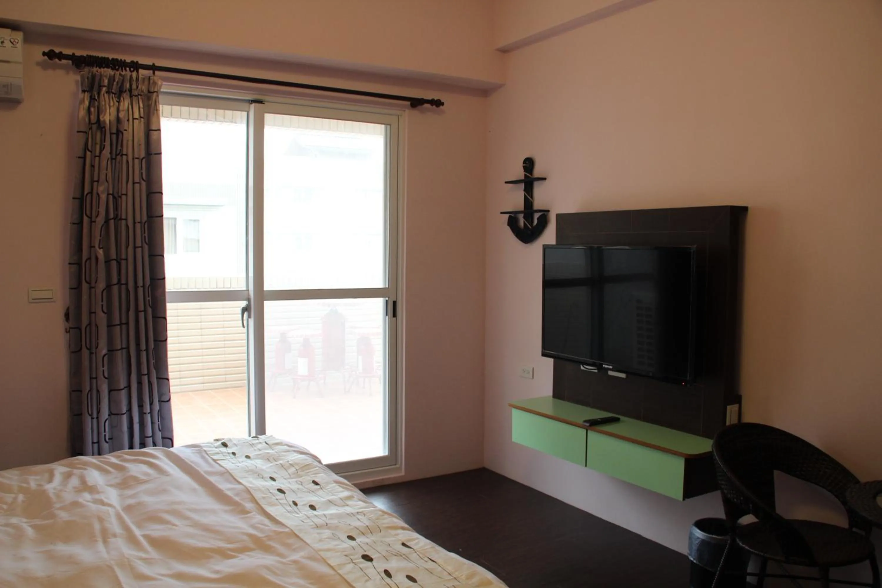 TV and multimedia, Bed in Magi House