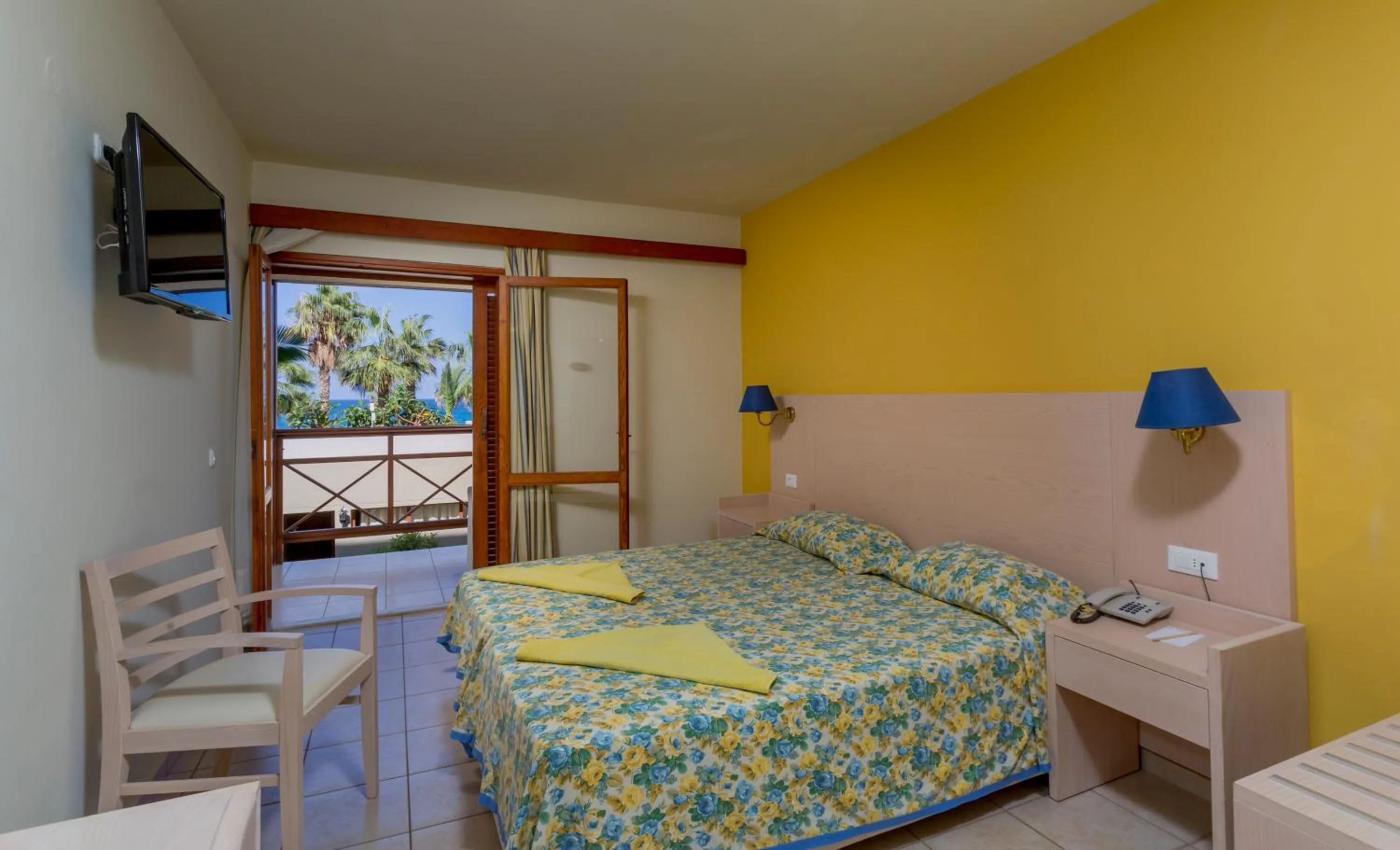 Bed in Dessole Malia Beach - All Inclusive