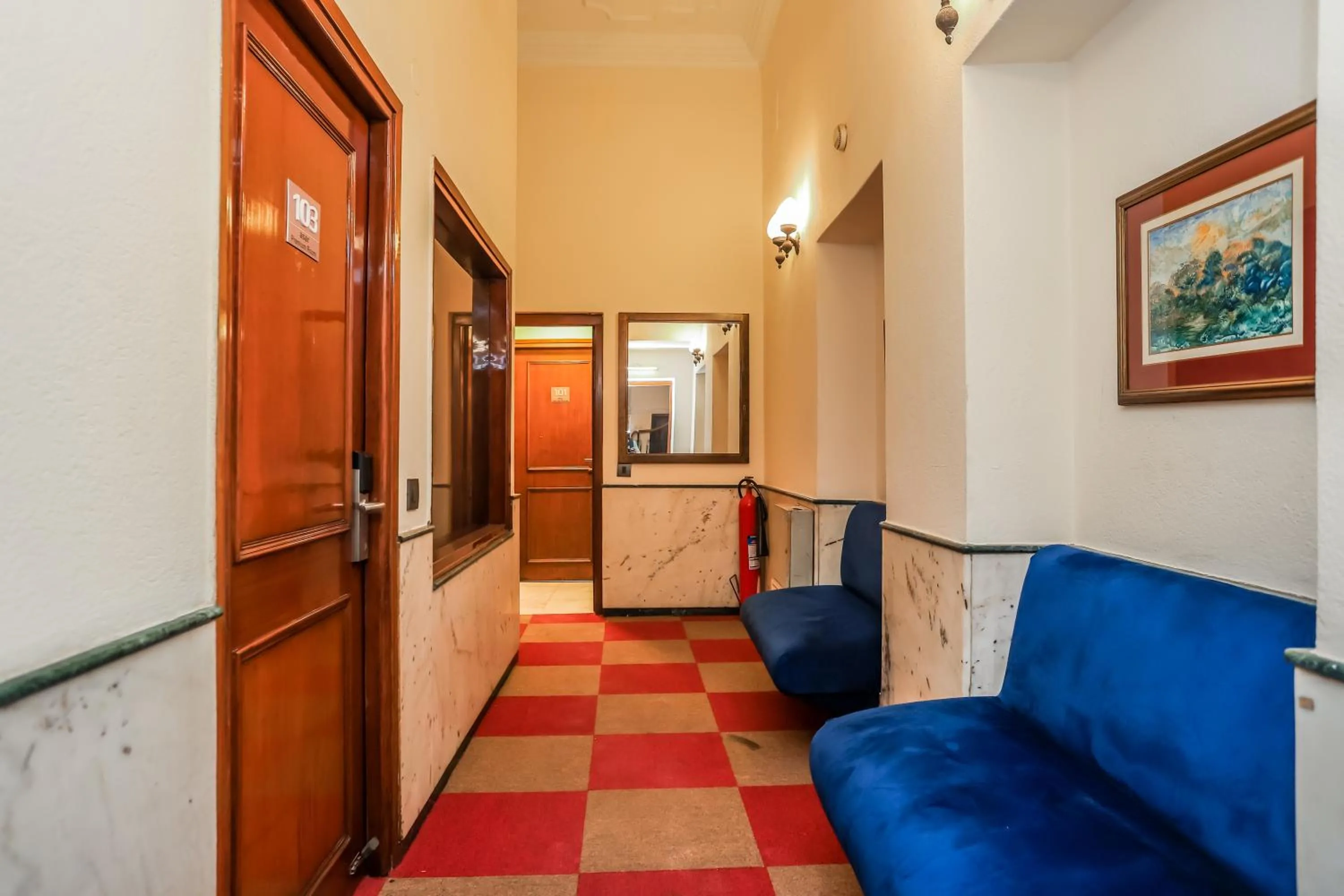 elevator in asar CP Outer Circle by Orion Hotels
