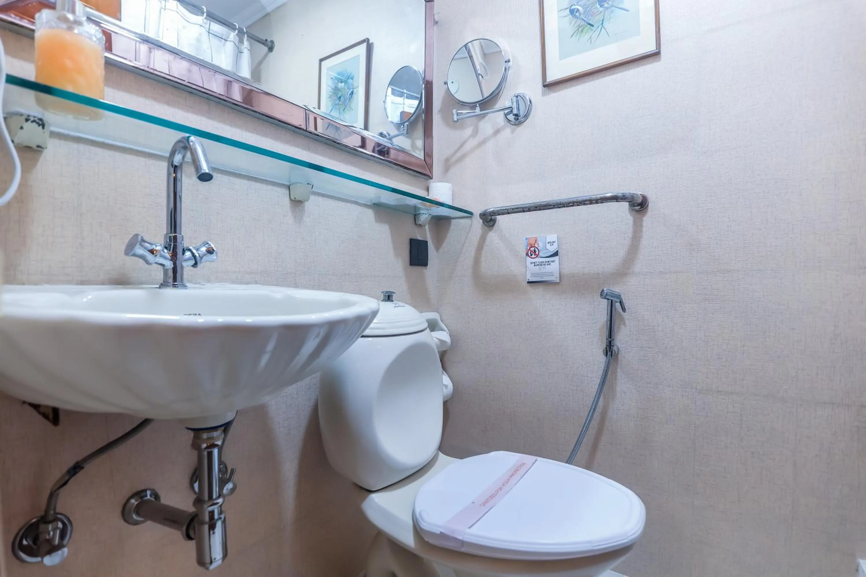 Bathroom in asar CP Outer Circle by Orion Hotels
