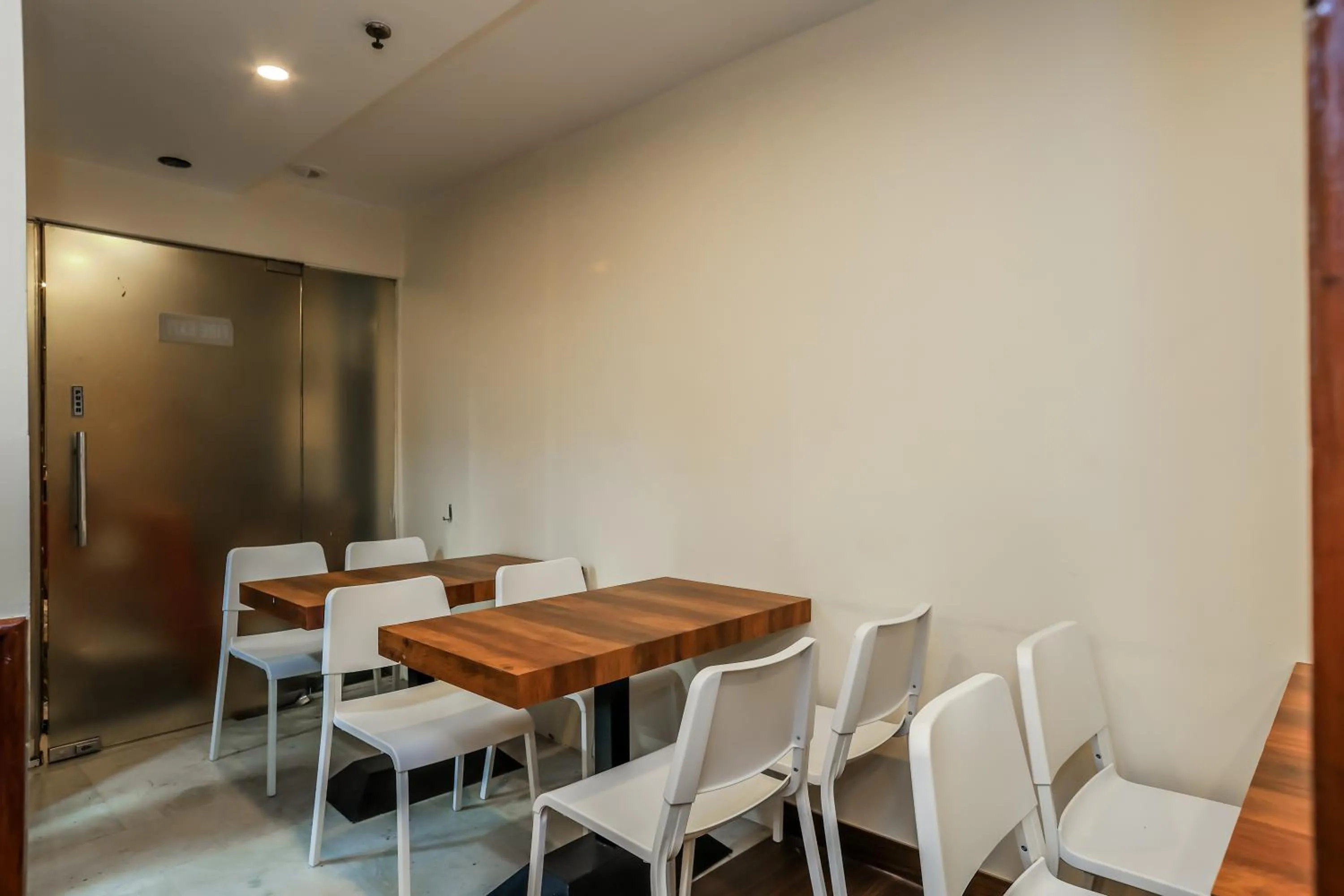 Restaurant/places to eat in asar CP Outer Circle by Orion Hotels