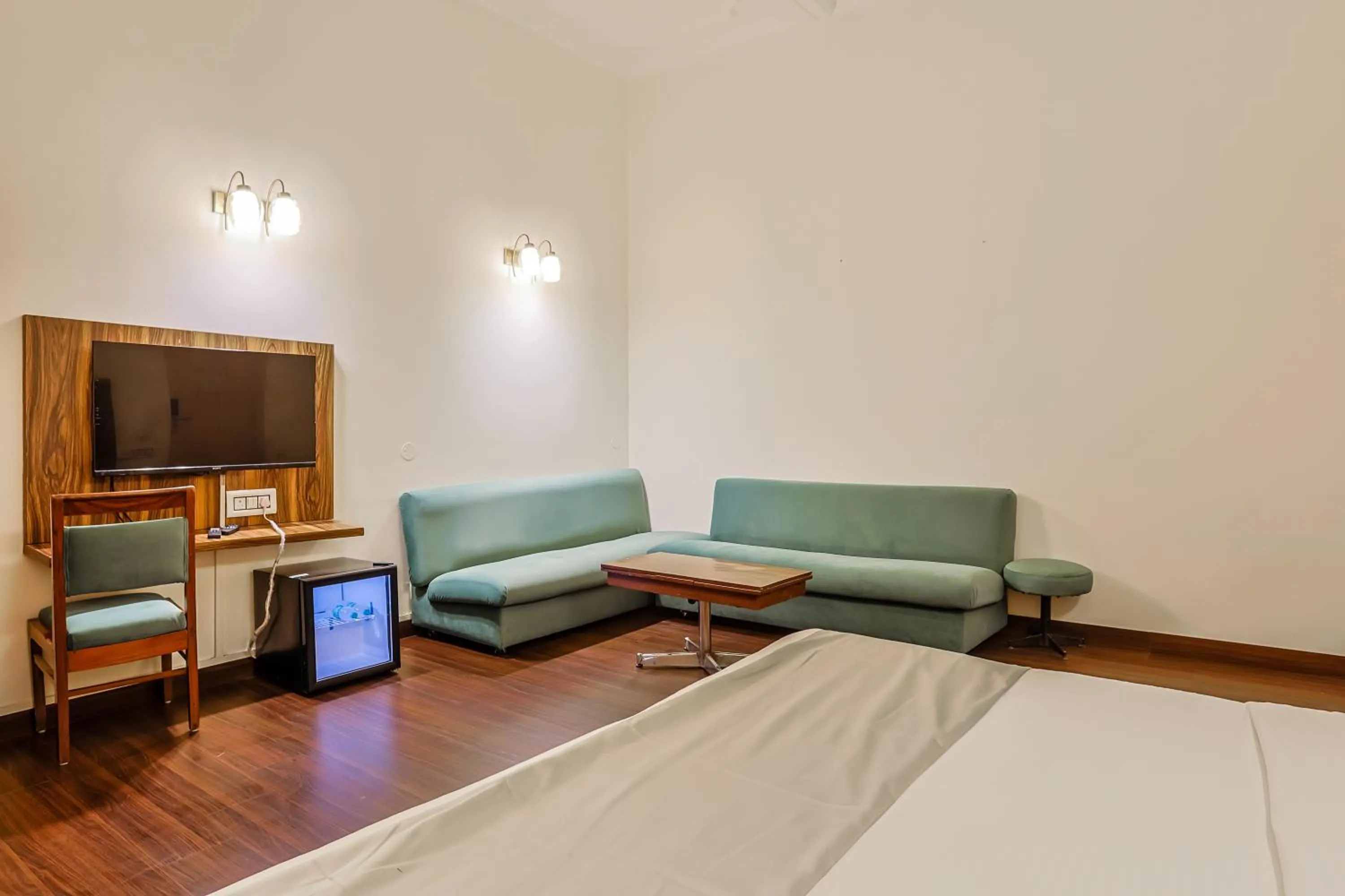 Bedroom in asar CP Outer Circle by Orion Hotels