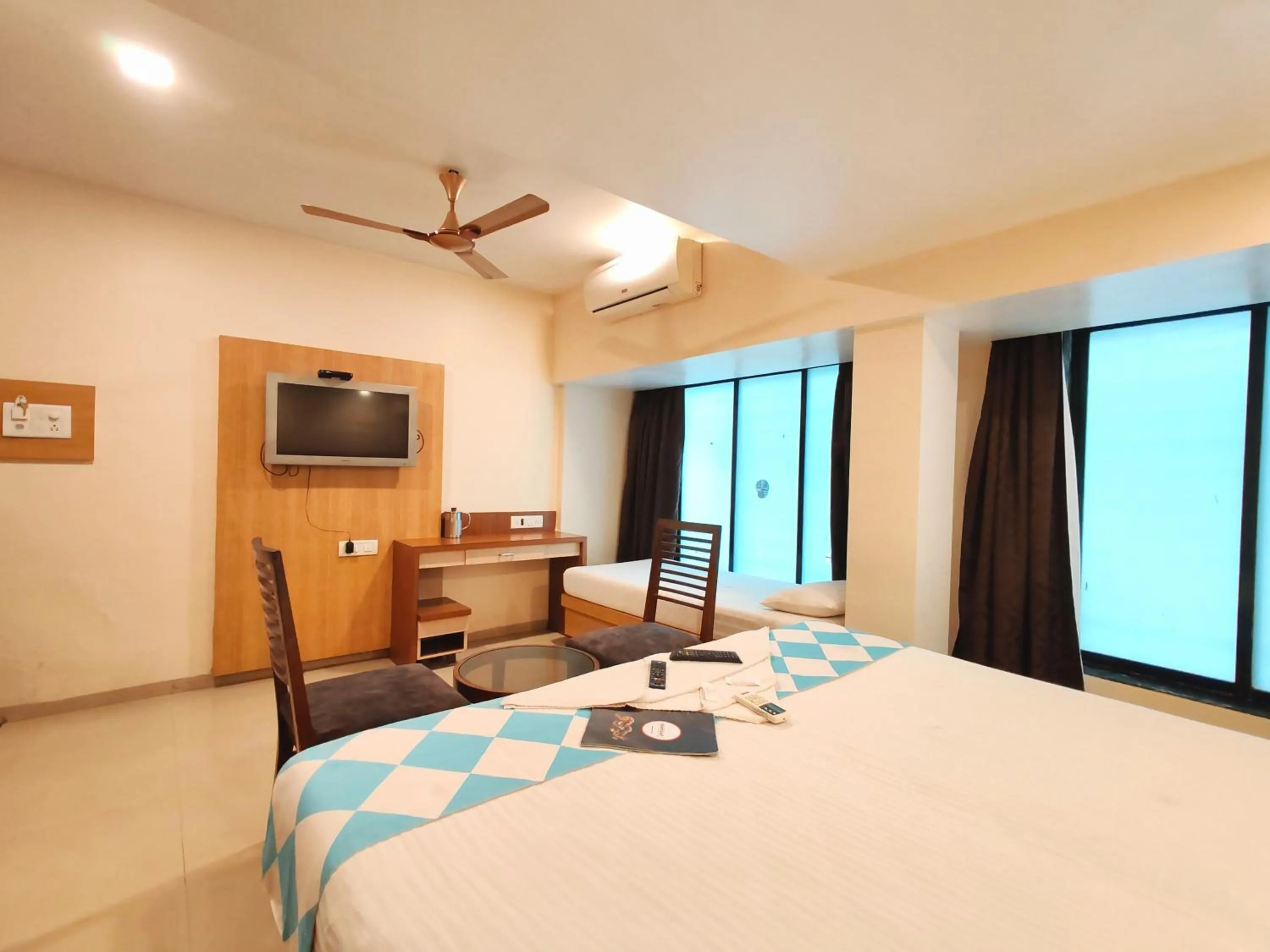 Bedroom, Bed in Hotel Aishwarya Residency
