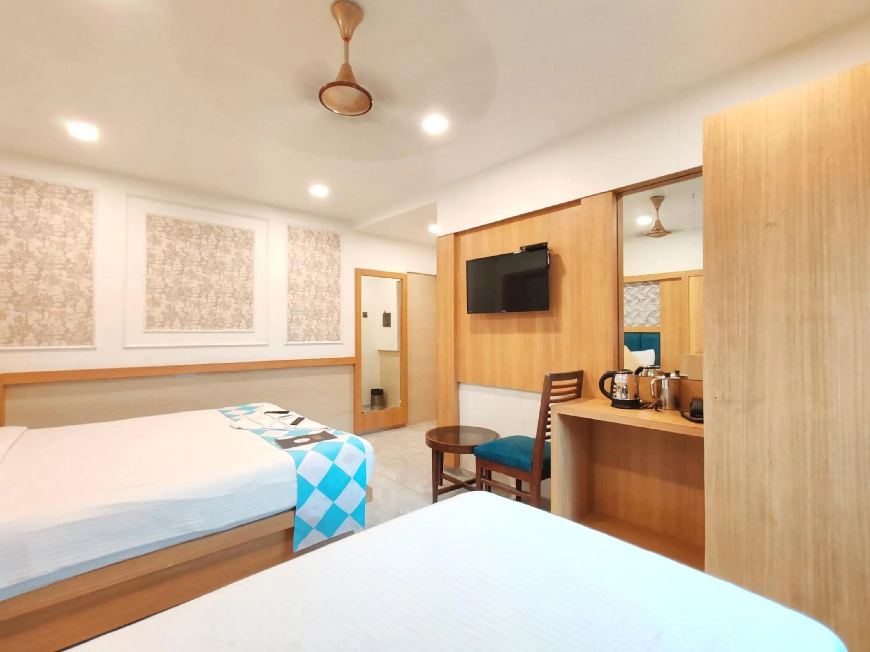 Bedroom, Bed in Hotel Aishwarya Residency