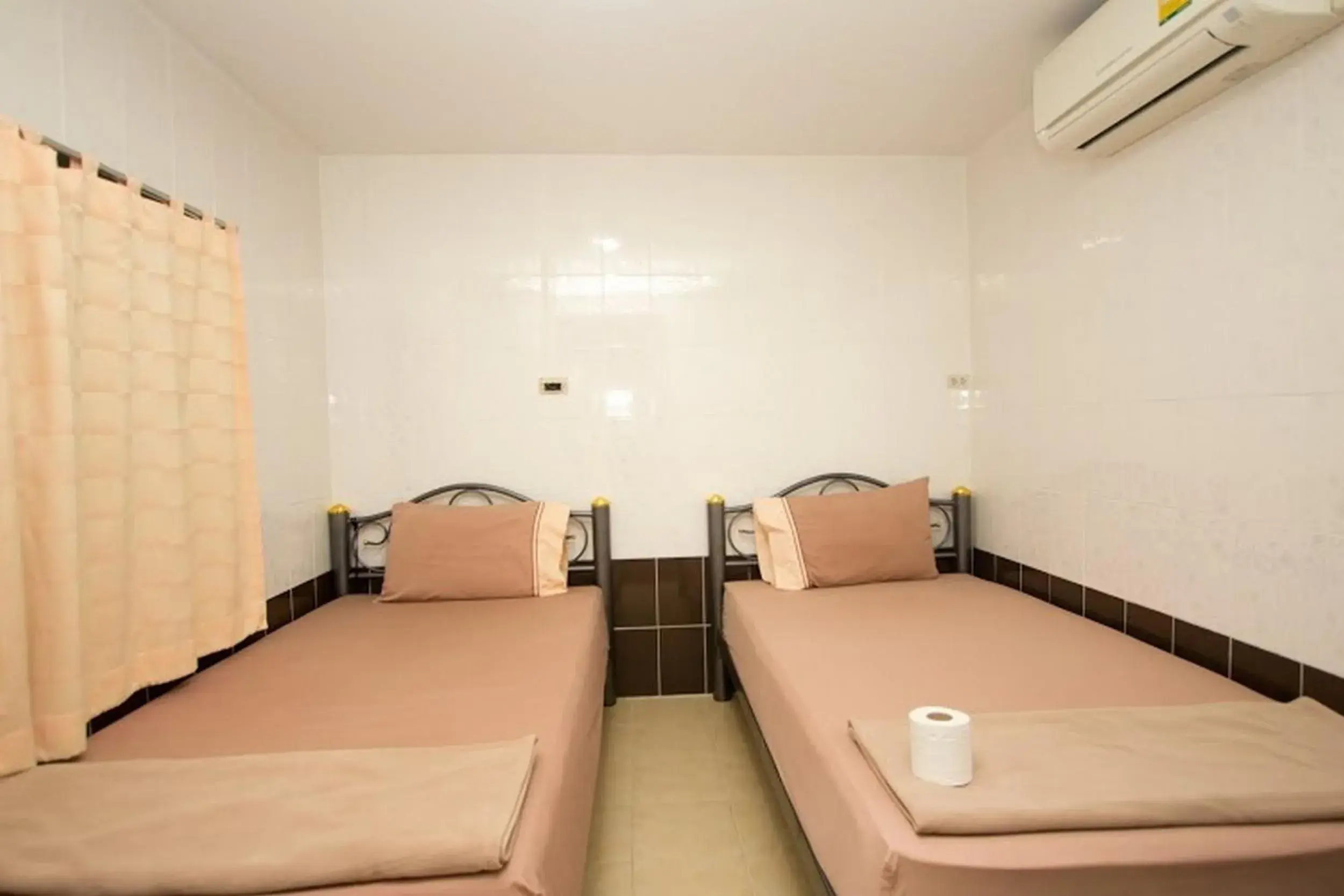 Photo of the whole room, Bed in At Home Guest House Photo of the whole room, Bed in At Home Guest House