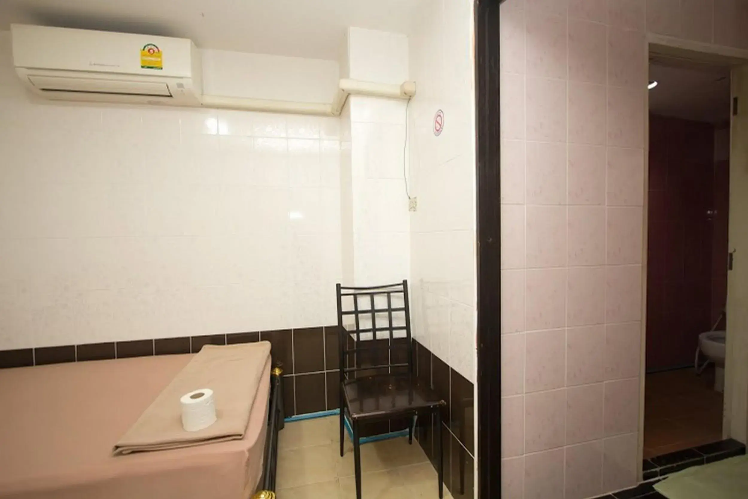 Photo of the whole room in At Home Guest House Photo of the whole room in At Home Guest House