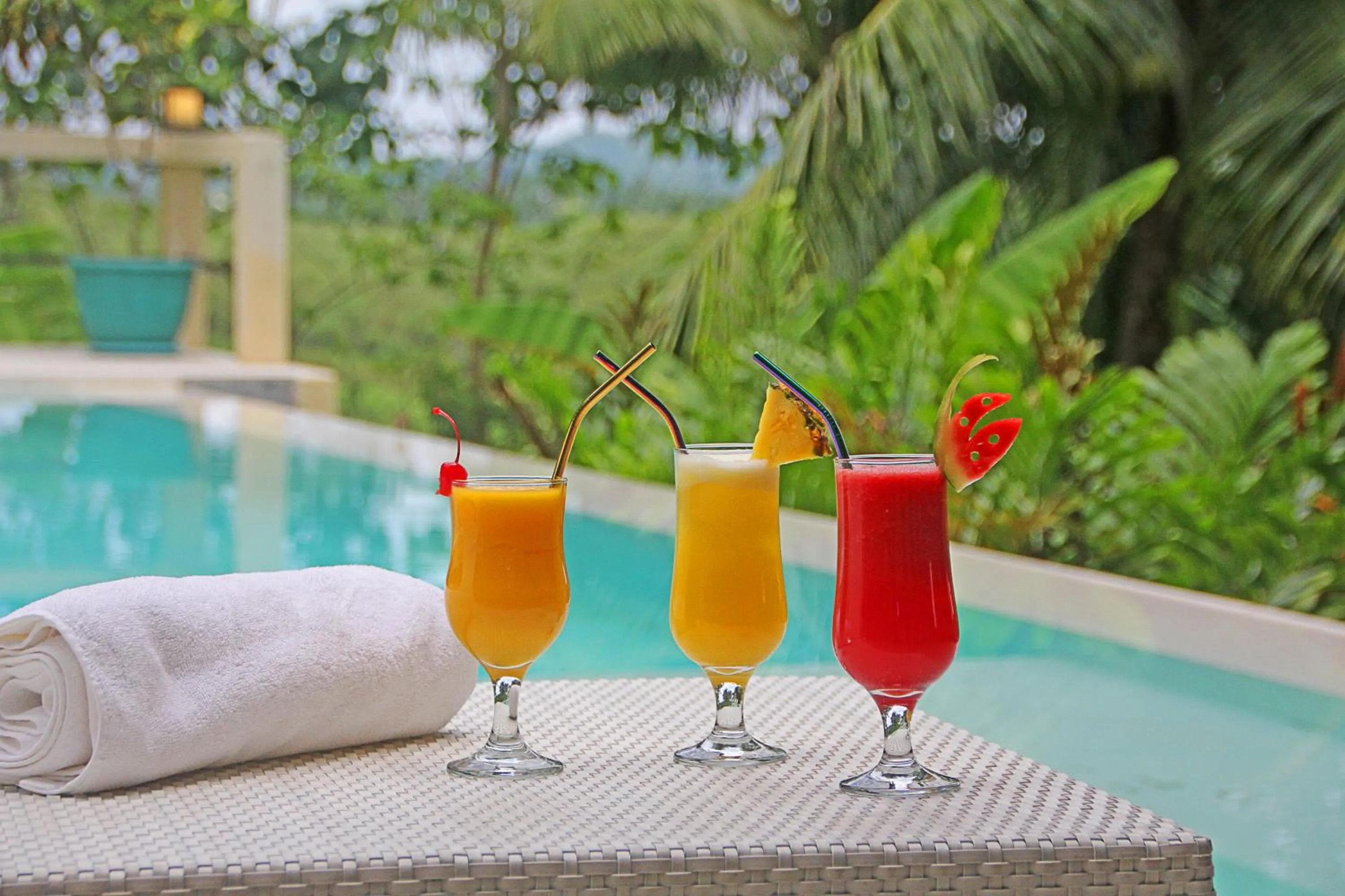 Restaurant/places to eat in Villa Maya