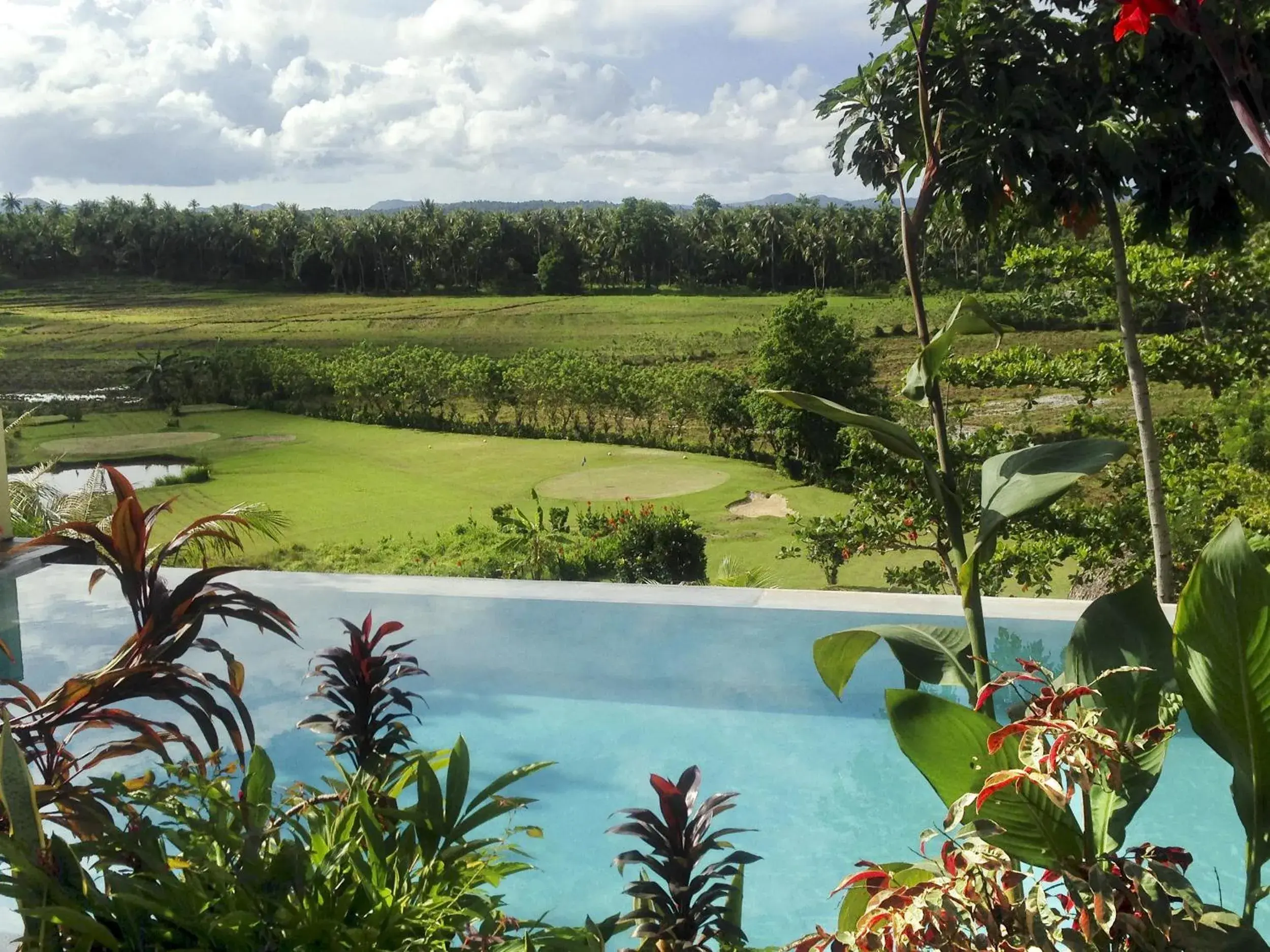 Double Room with Pool View with Free Use of Golf Course in Villa Maya Double Room with Pool View with Free Use of Golf Course in Villa Maya