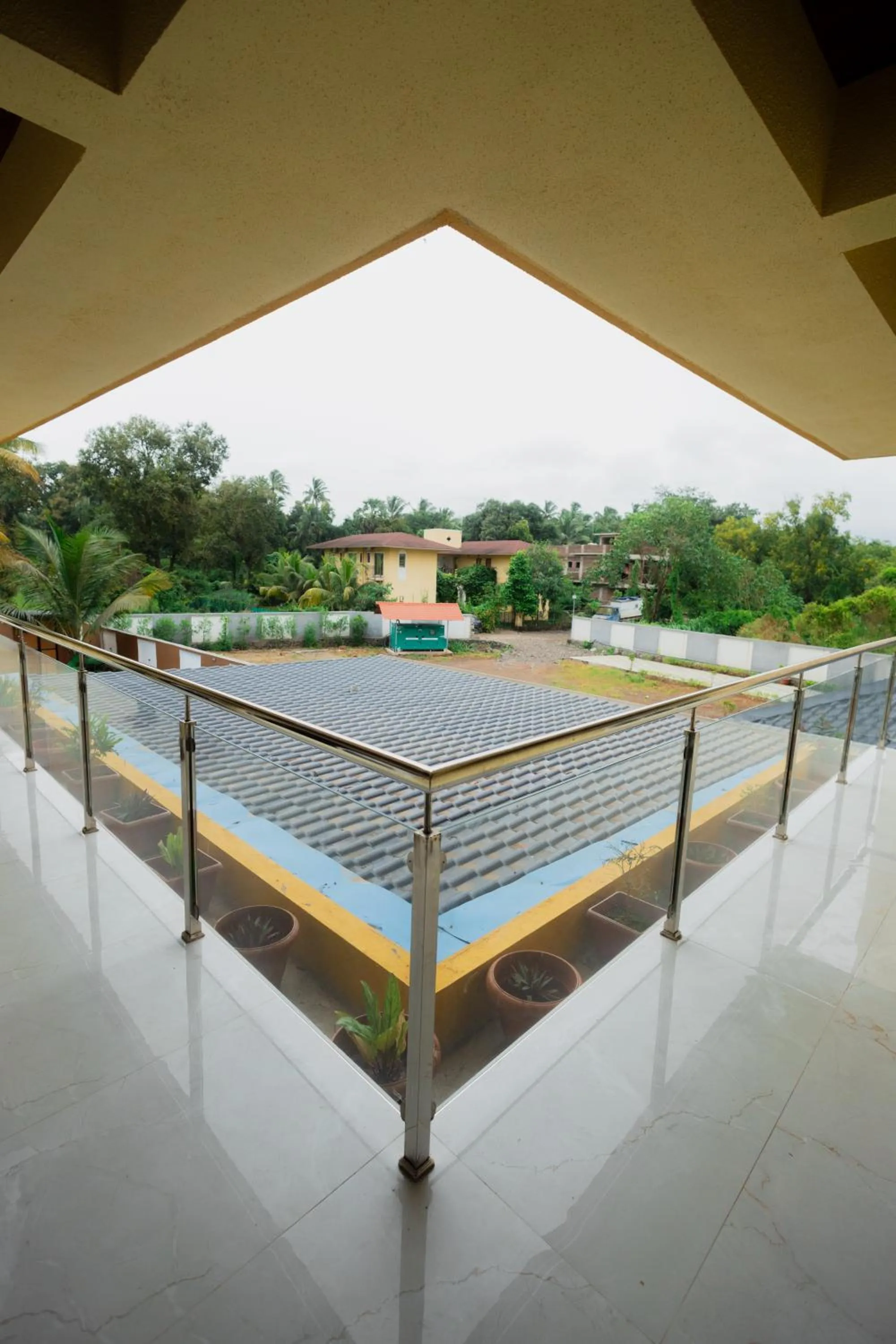 Day in Shreem Resort