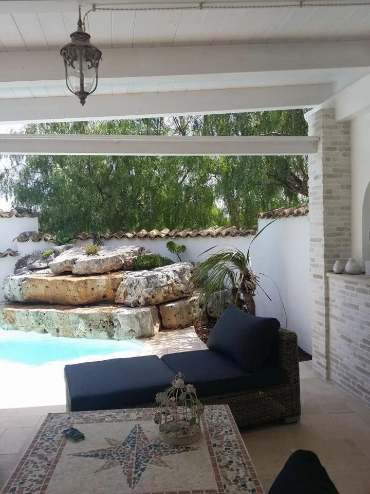 Swimming pool in B&B Antico Ulivo