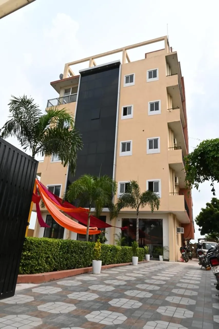 Hotel Avni
