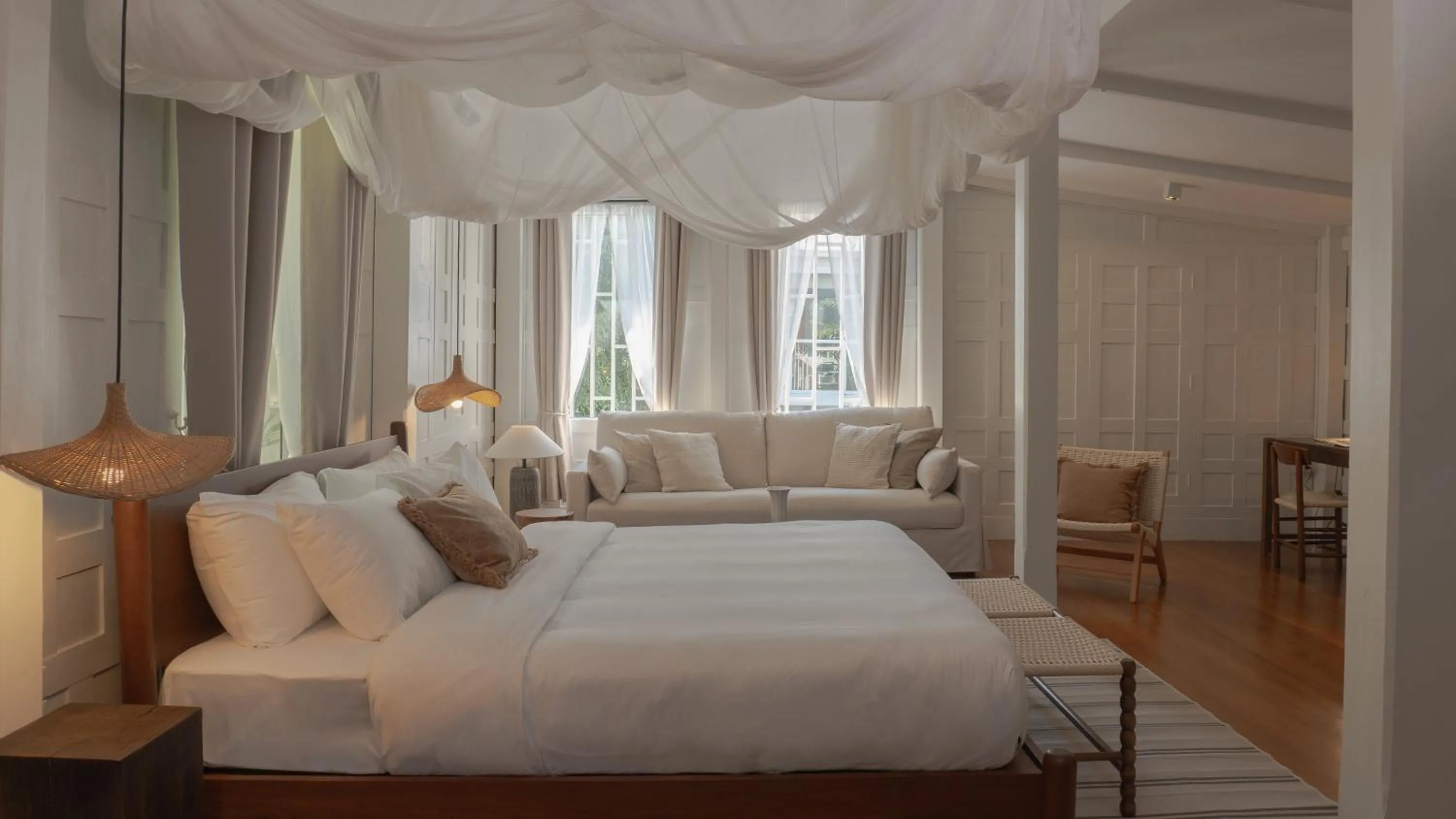 Property building, Bed in Busaba Ayutthaya Hotel
