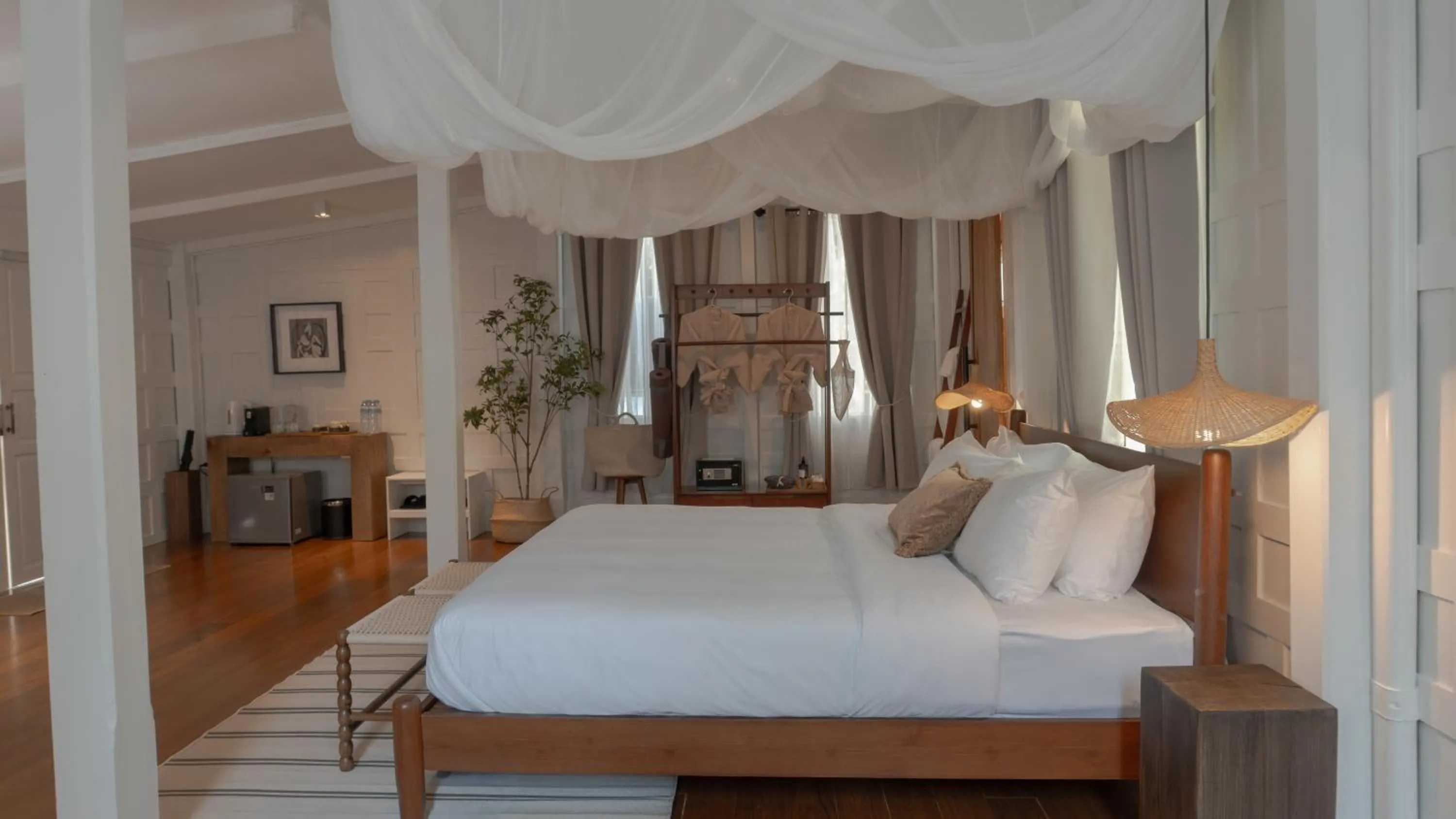 Property building, Bed in Busaba Ayutthaya Hotel