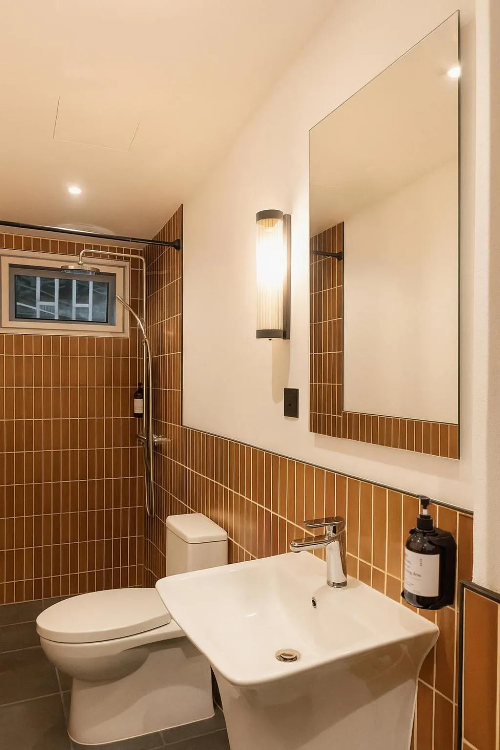 Bathroom in Busaba Ayutthaya Hotel