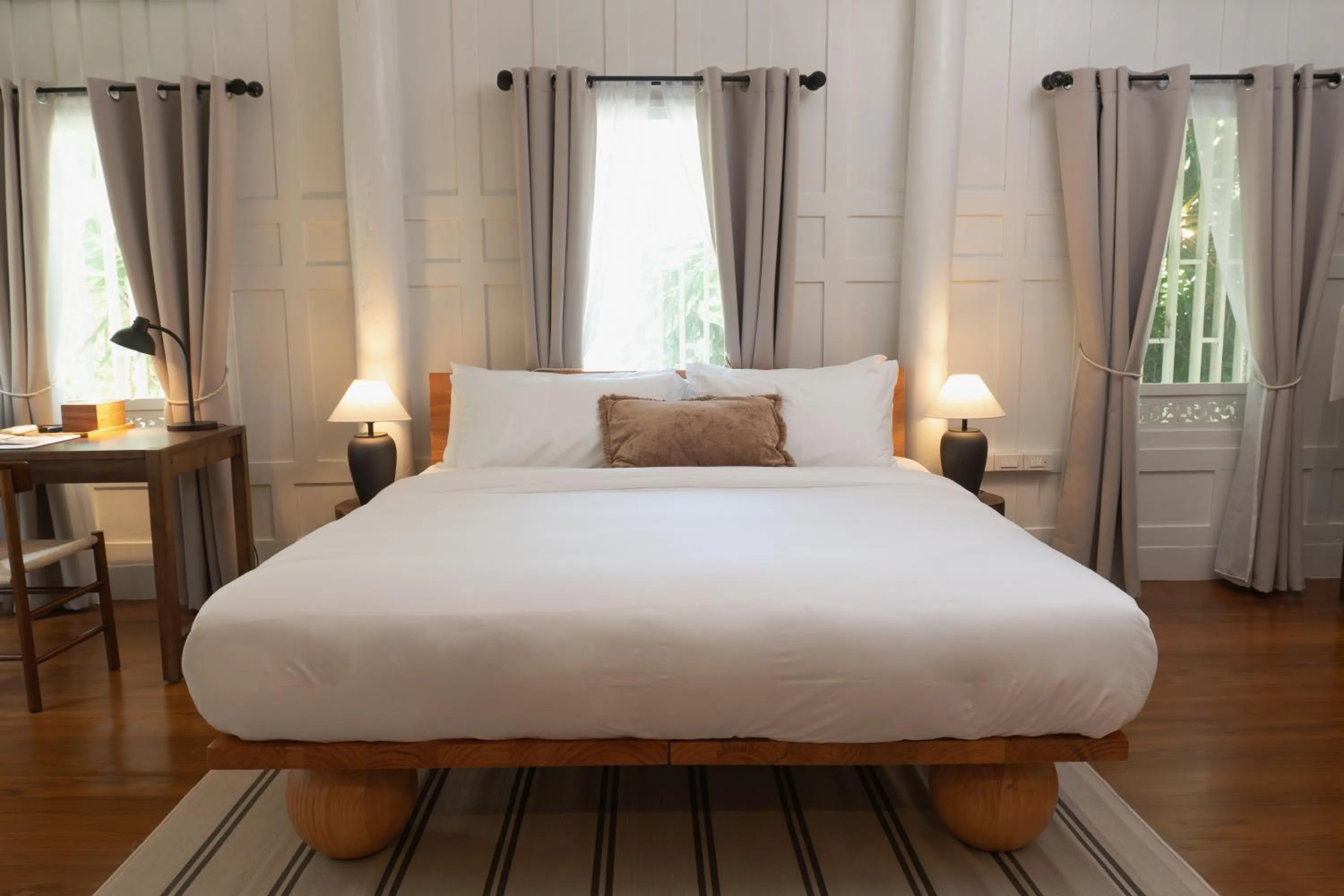 Property building, Bed in Busaba Ayutthaya Hotel