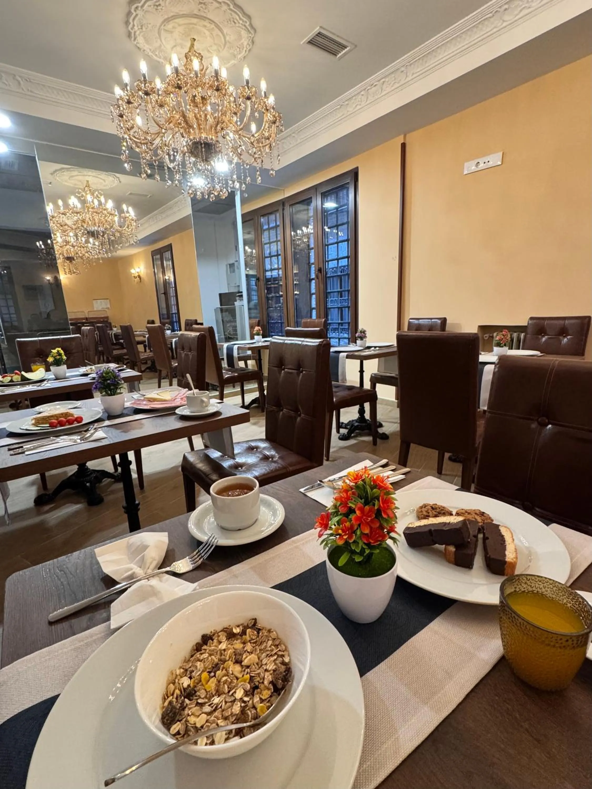 Breakfast in Hotel Boutique Casón De Los López