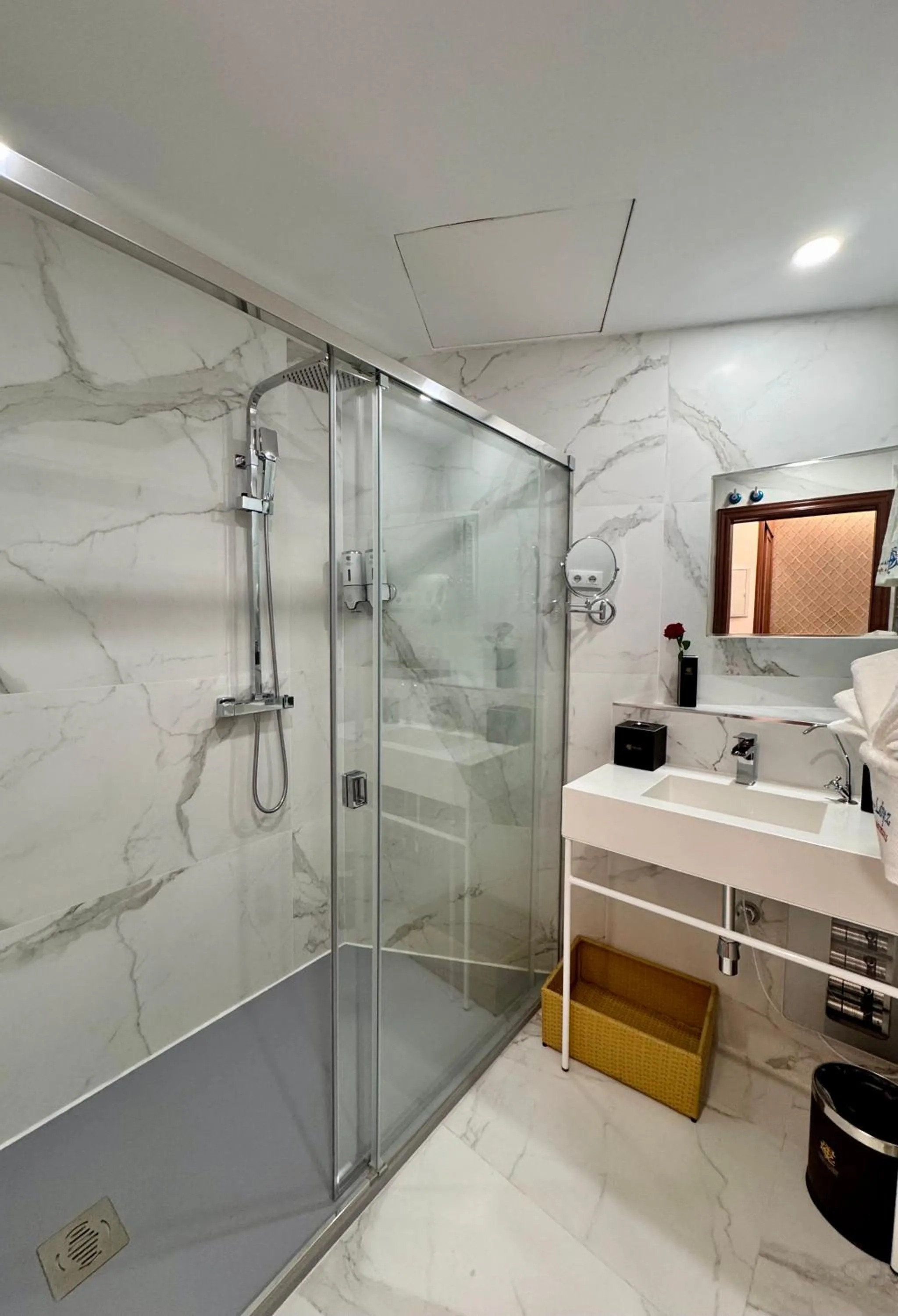 Shower in Hotel Boutique Casón De Los López