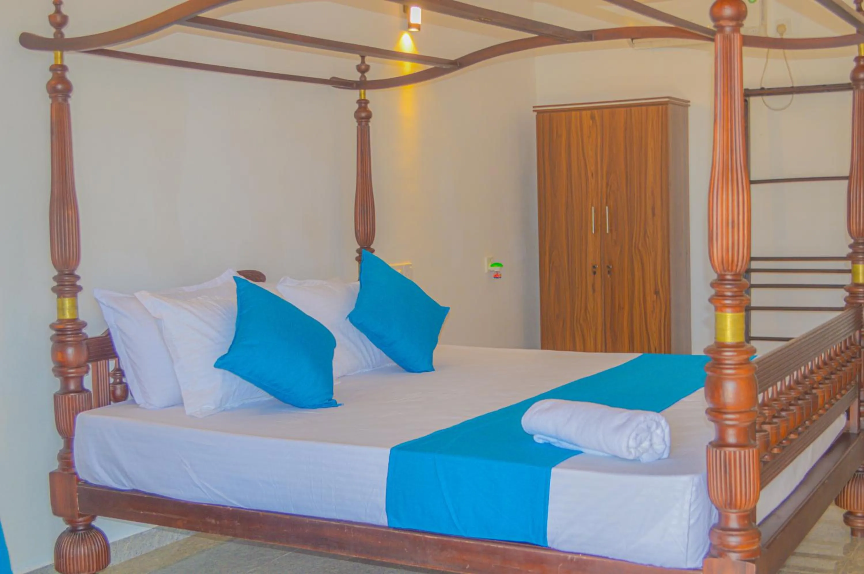 Bedroom, Bed in Blue Water Paradise Akurala