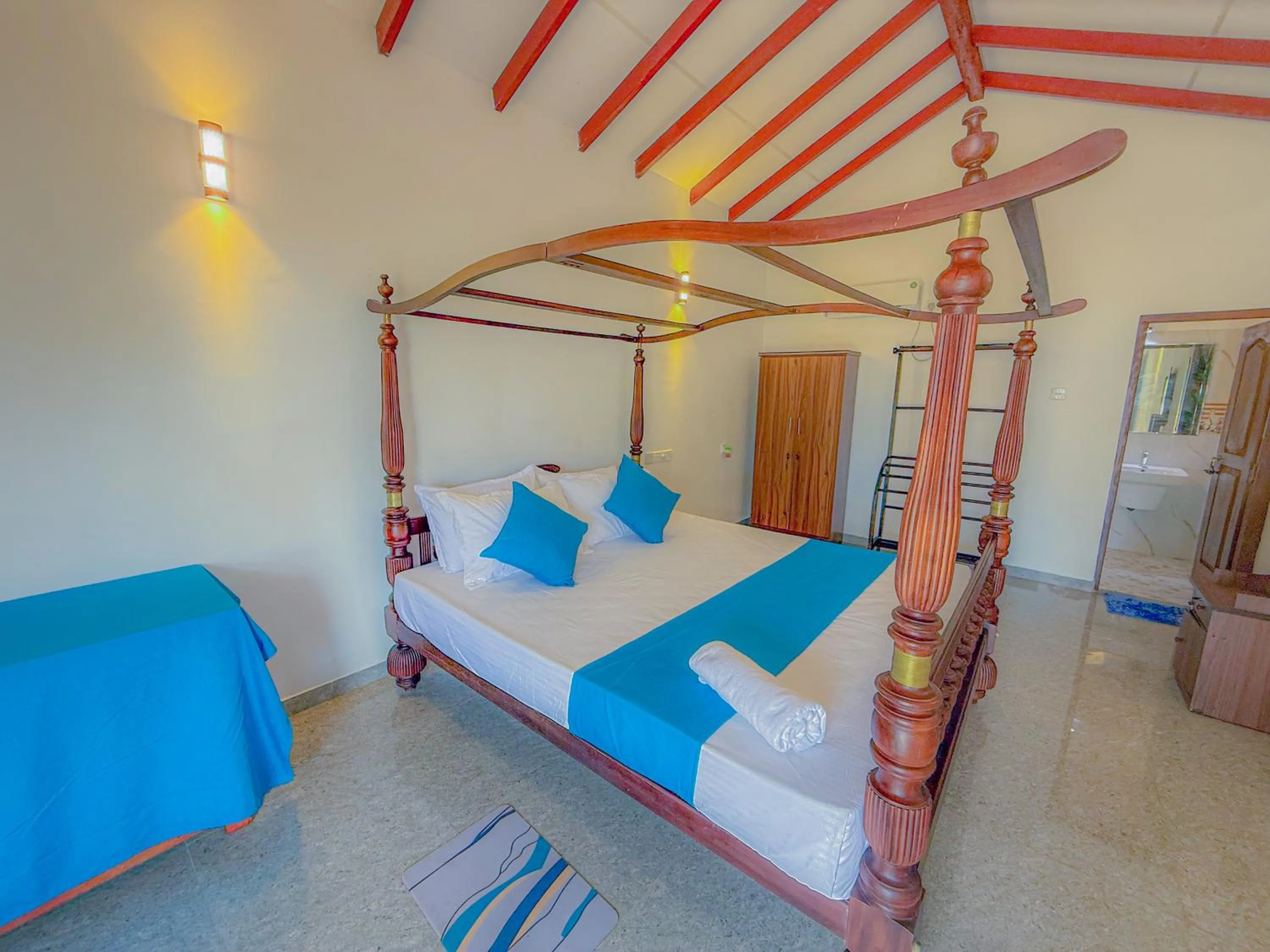 Photo of the whole room, Bed in Blue Water Paradise Akurala