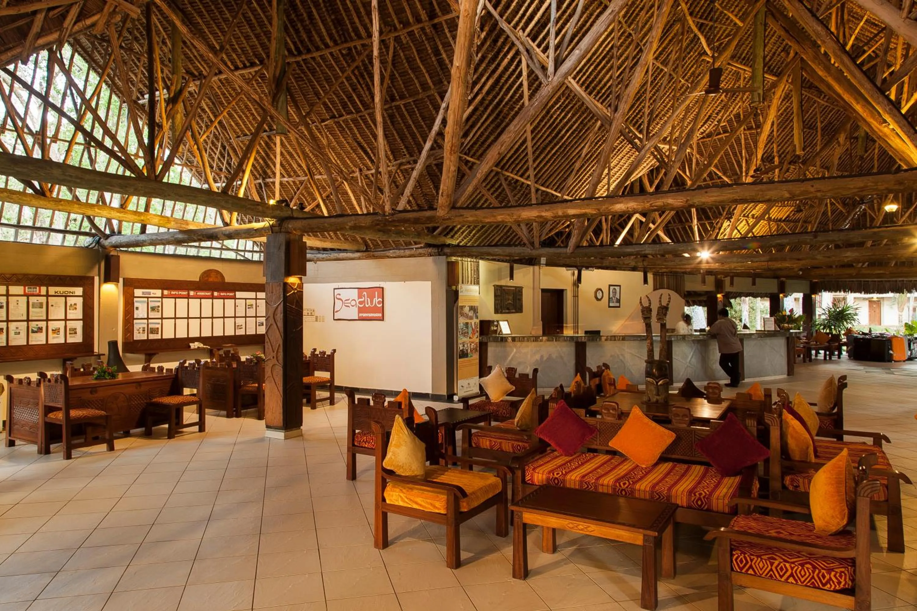 Communal lounge/ TV room in Baobab Beach Resort & Spa