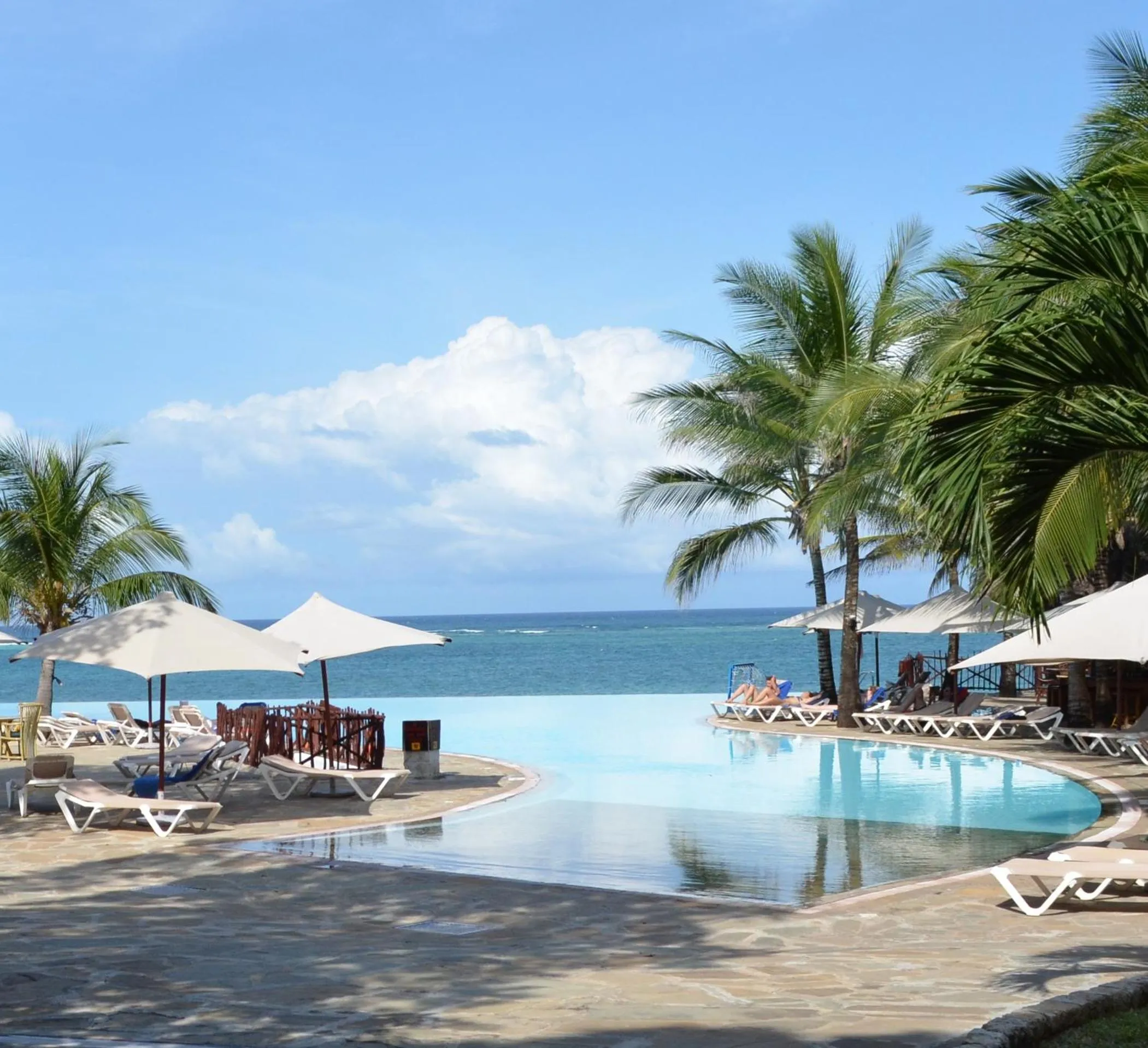 Swimming pool in Baobab Beach Resort & Spa