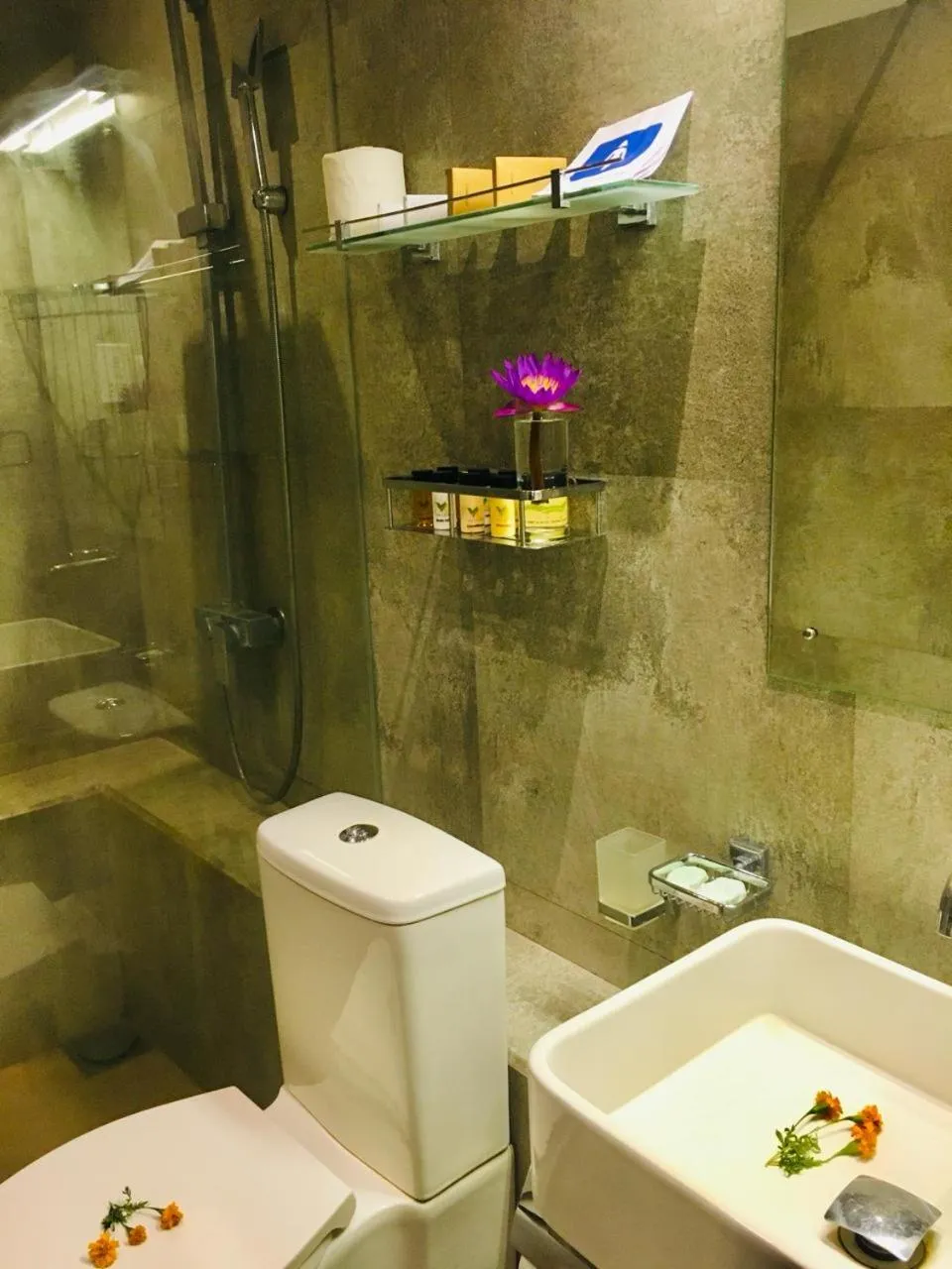 Bathroom in Rangiri Dambulla Resort