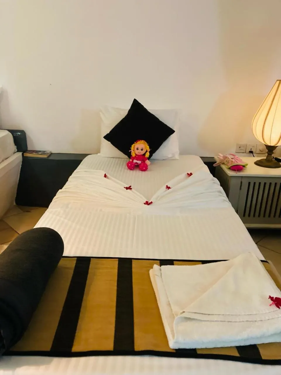 Bed in Rangiri Dambulla Resort