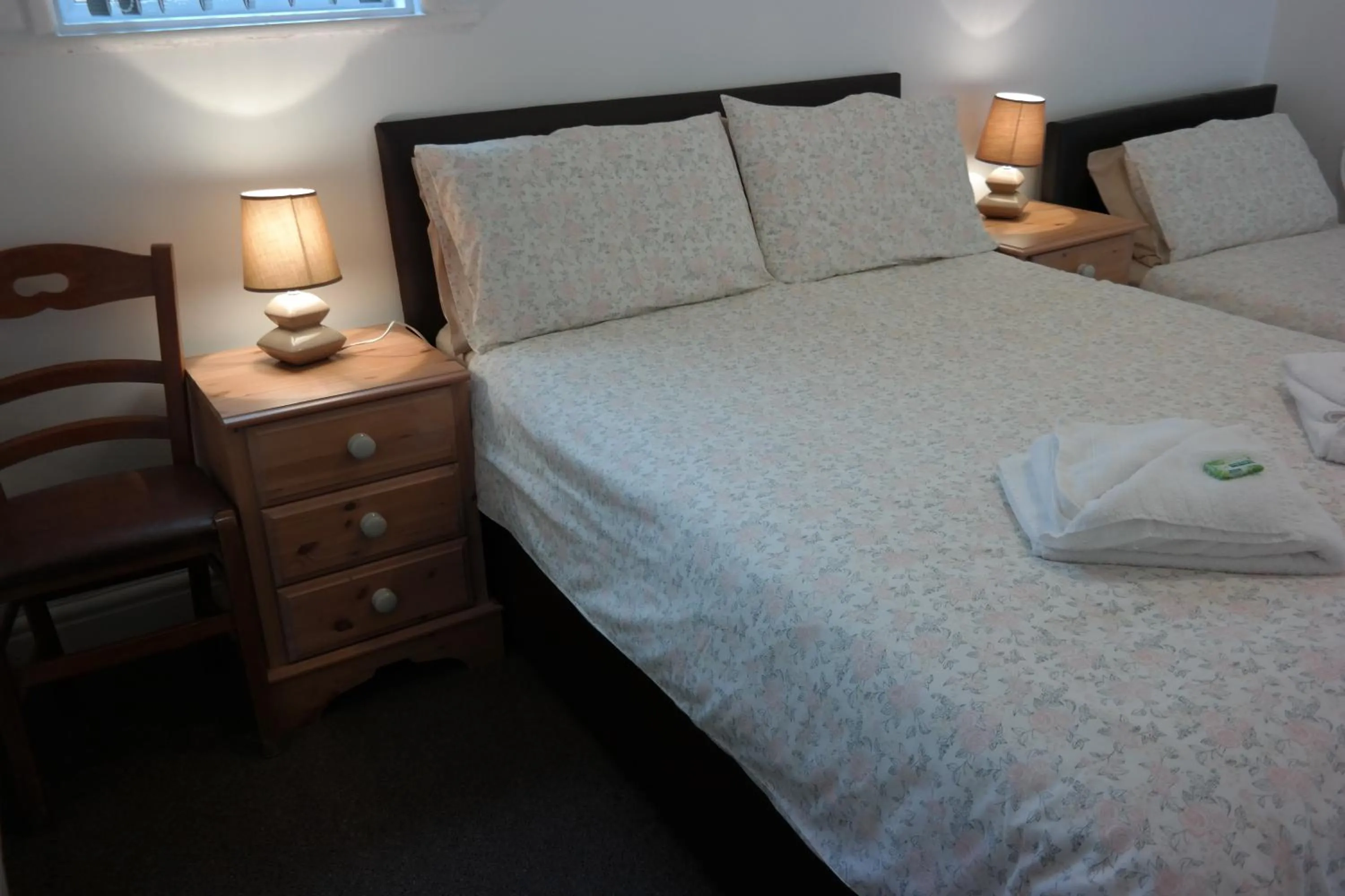 Bed in Cardoh Lodge