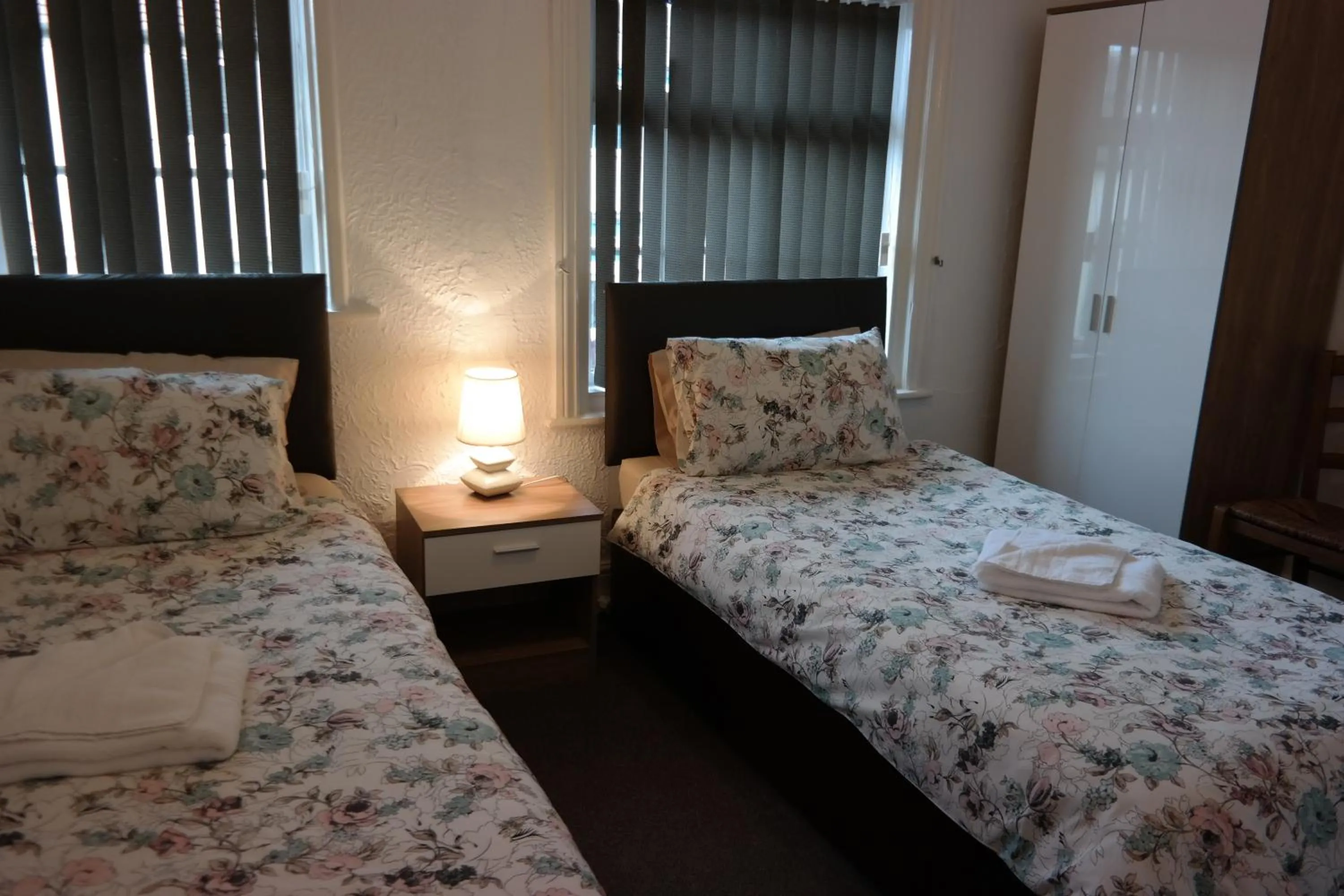 Bed in Cardoh Lodge