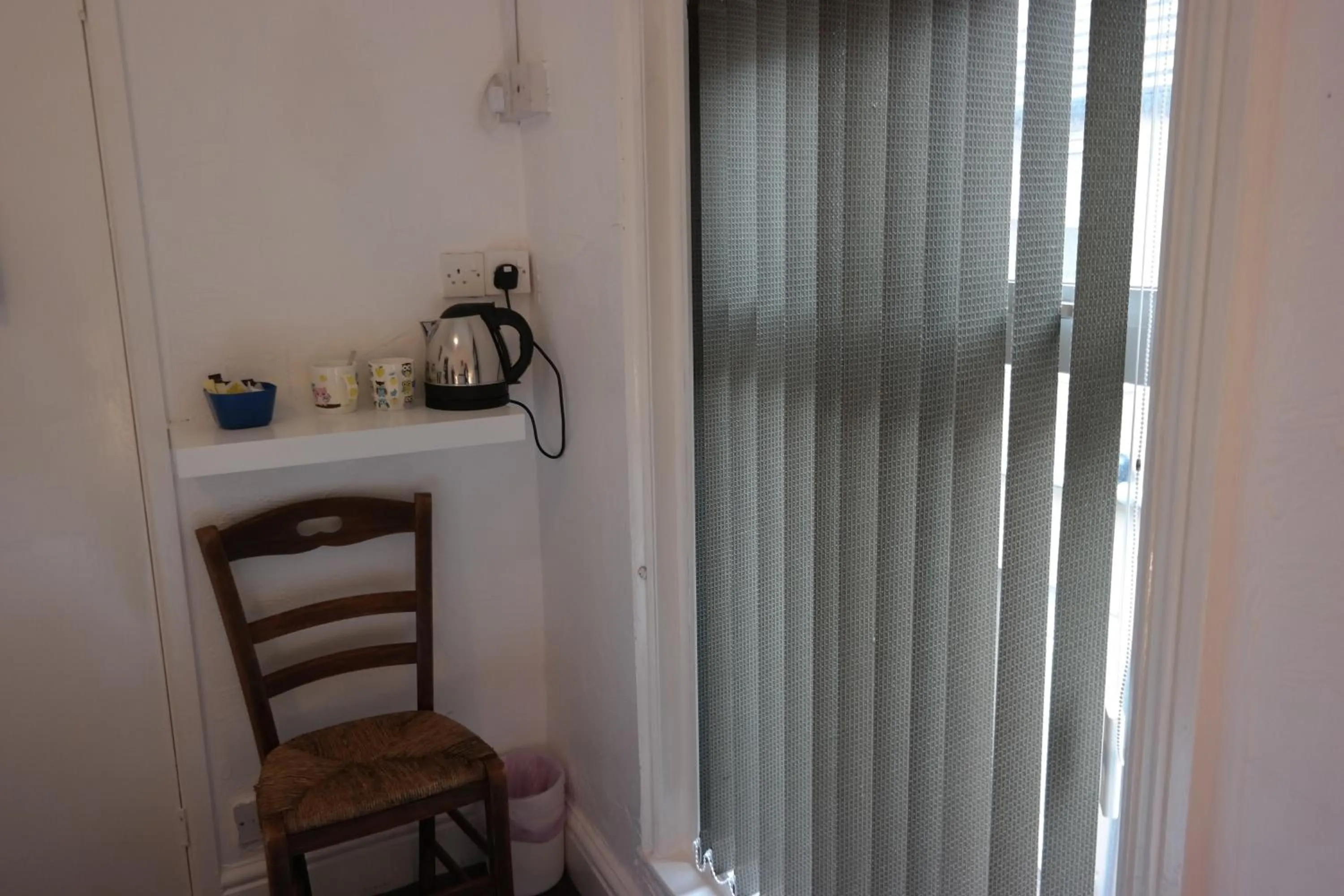Coffee/tea facilities in Cardoh Lodge