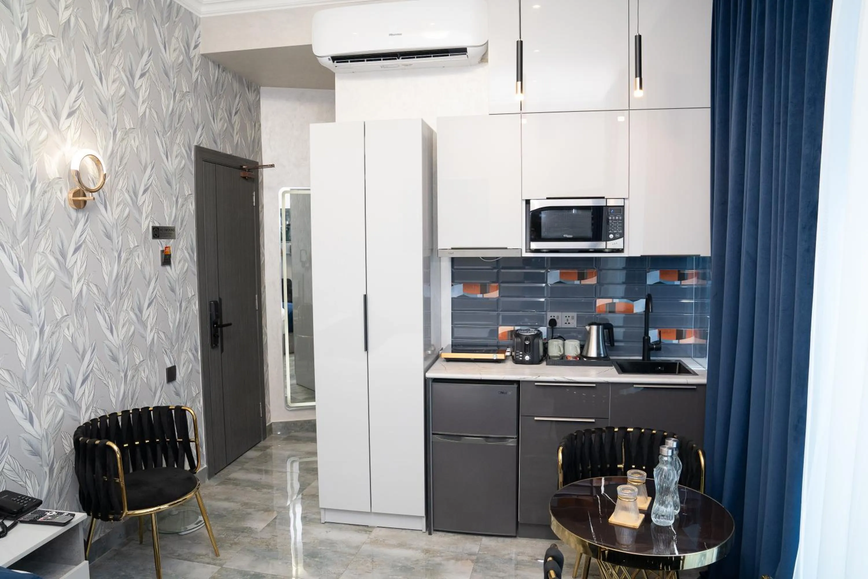 Kitchen or kitchenette in Prime Suites Hotel