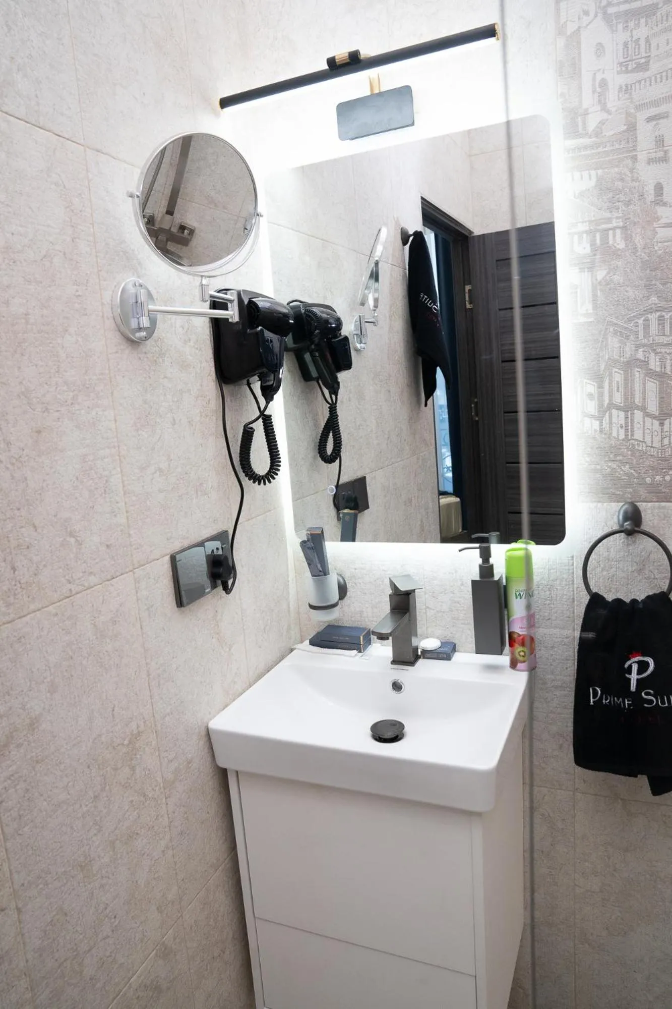 Bathroom in Prime Suites Hotel