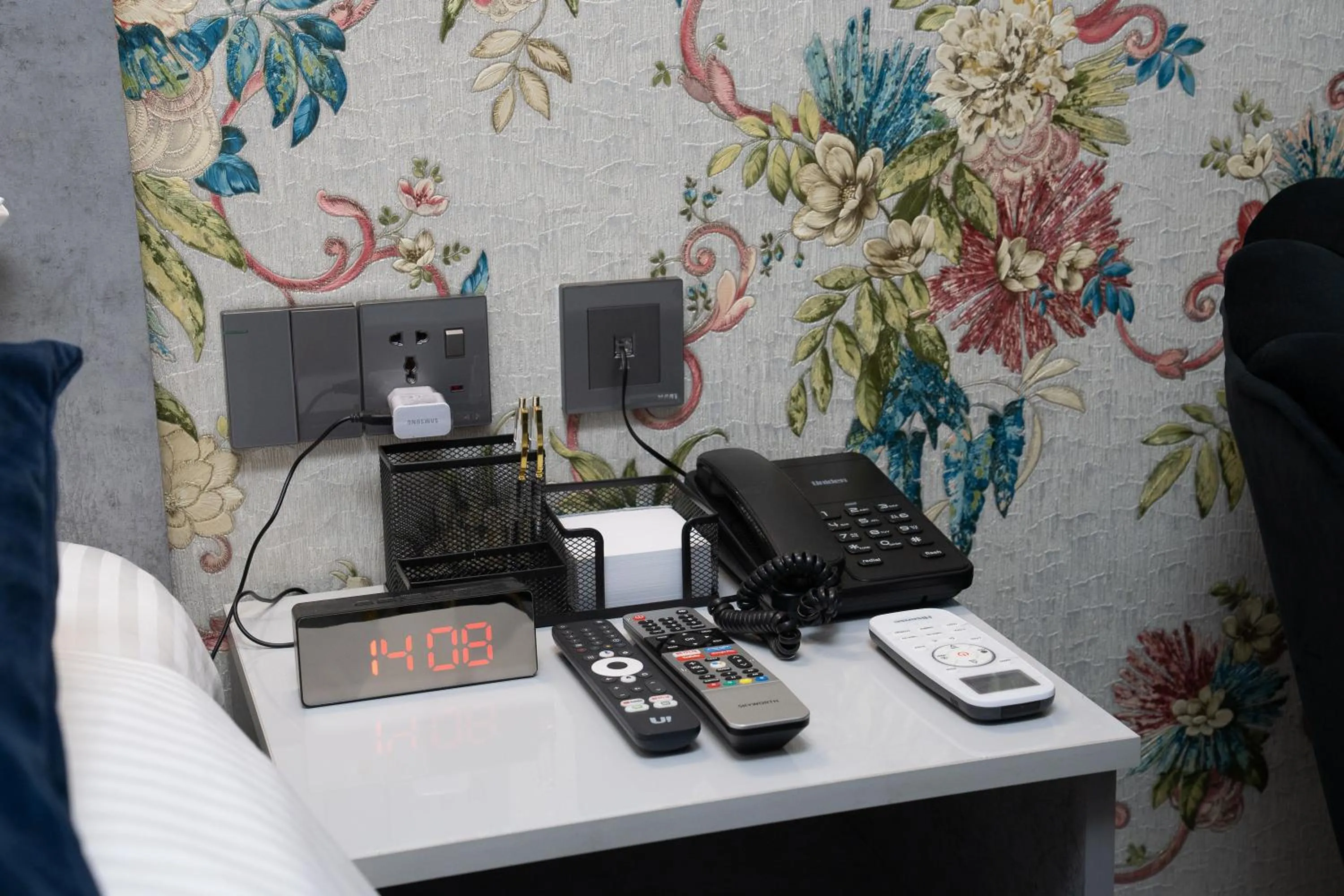 TV and multimedia in Prime Suites Hotel