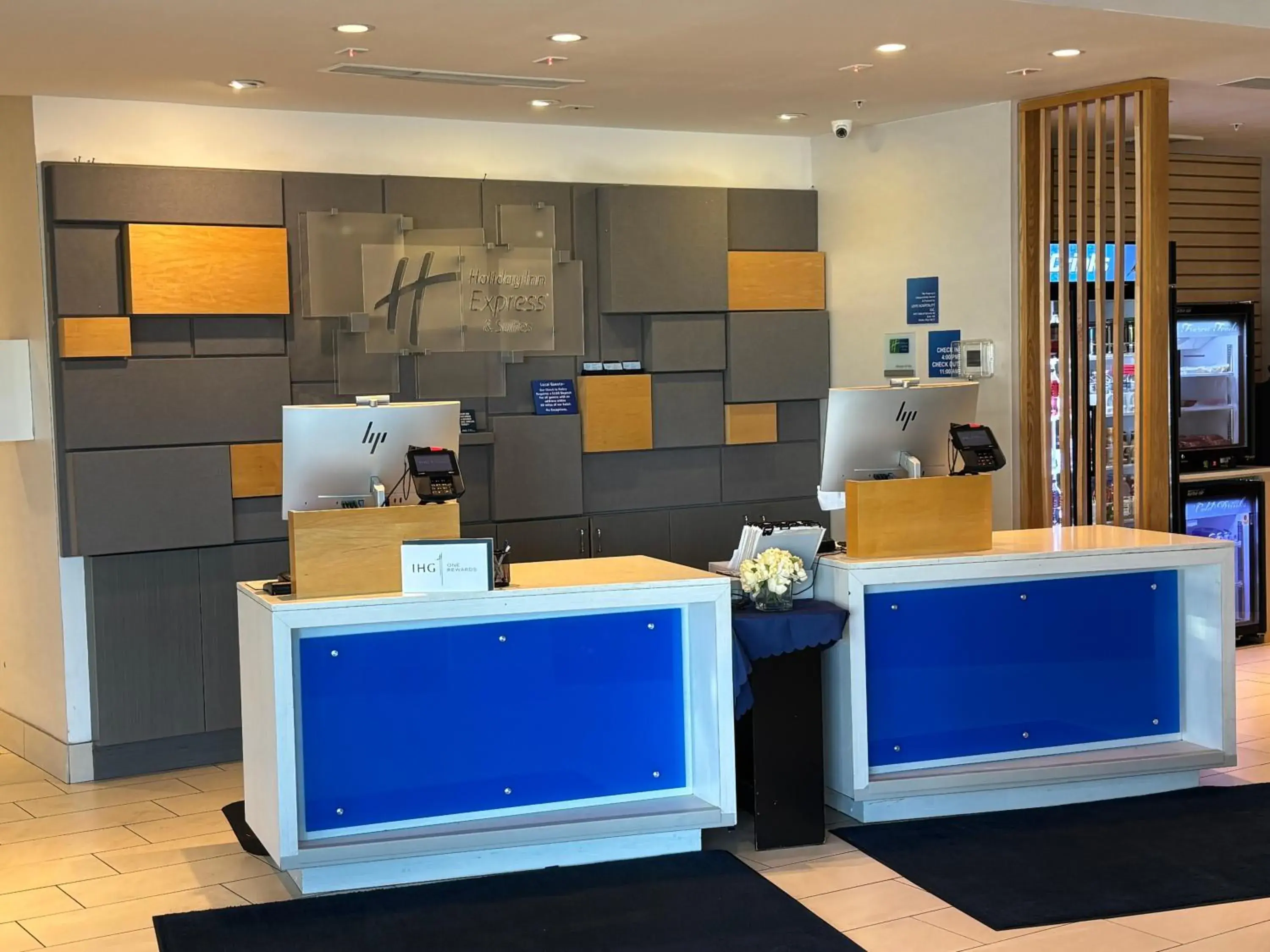Lobby or reception in Holiday Inn Express & Suites Toledo South - Perrysburg by IHG Lobby or reception in Holiday Inn Express & Suites Toledo South - Perrysburg by IHG