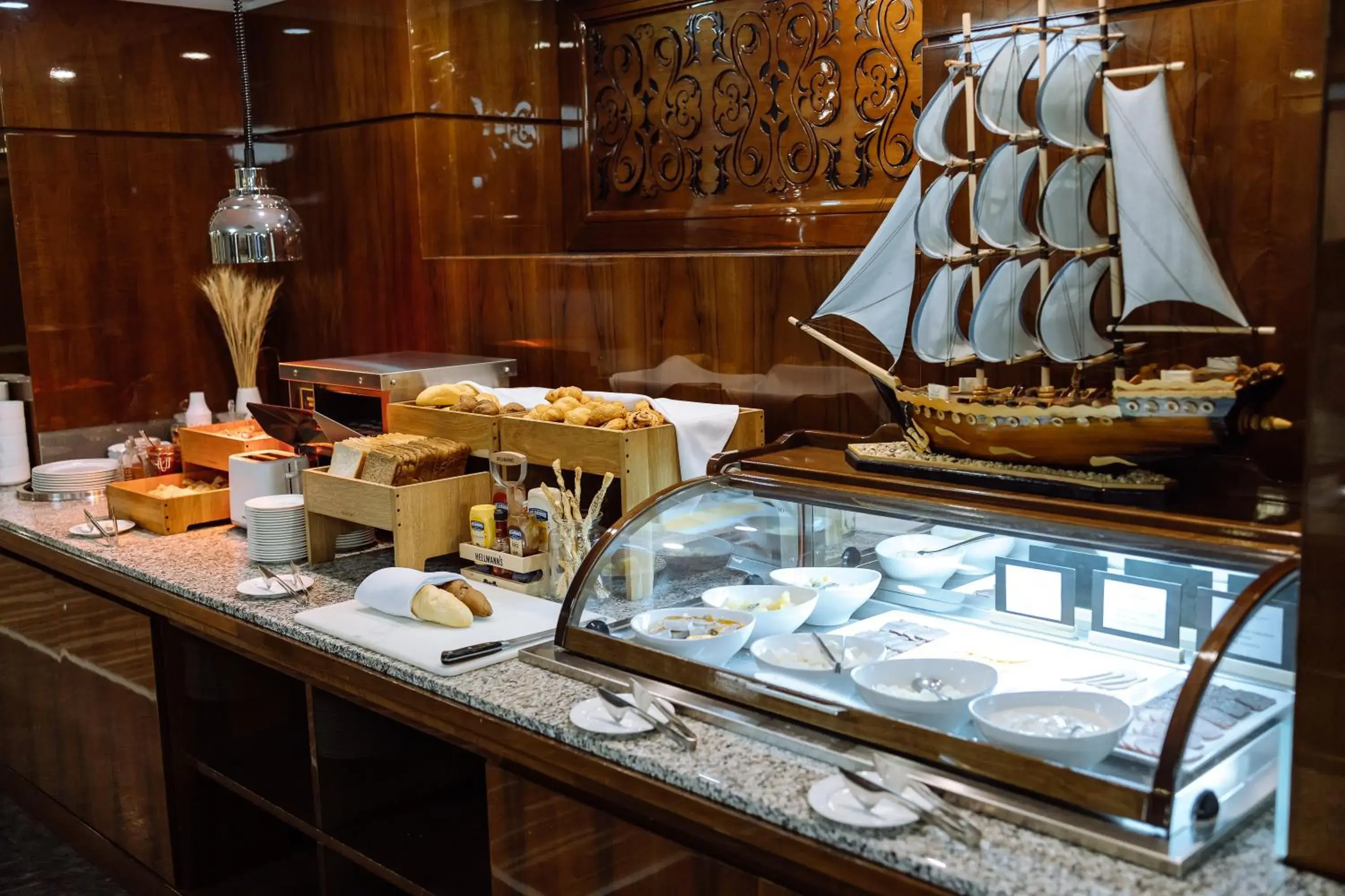 Restaurant/places to eat in Holiday Inn Aktau by IHG Restaurant/places to eat in Holiday Inn Aktau by IHG