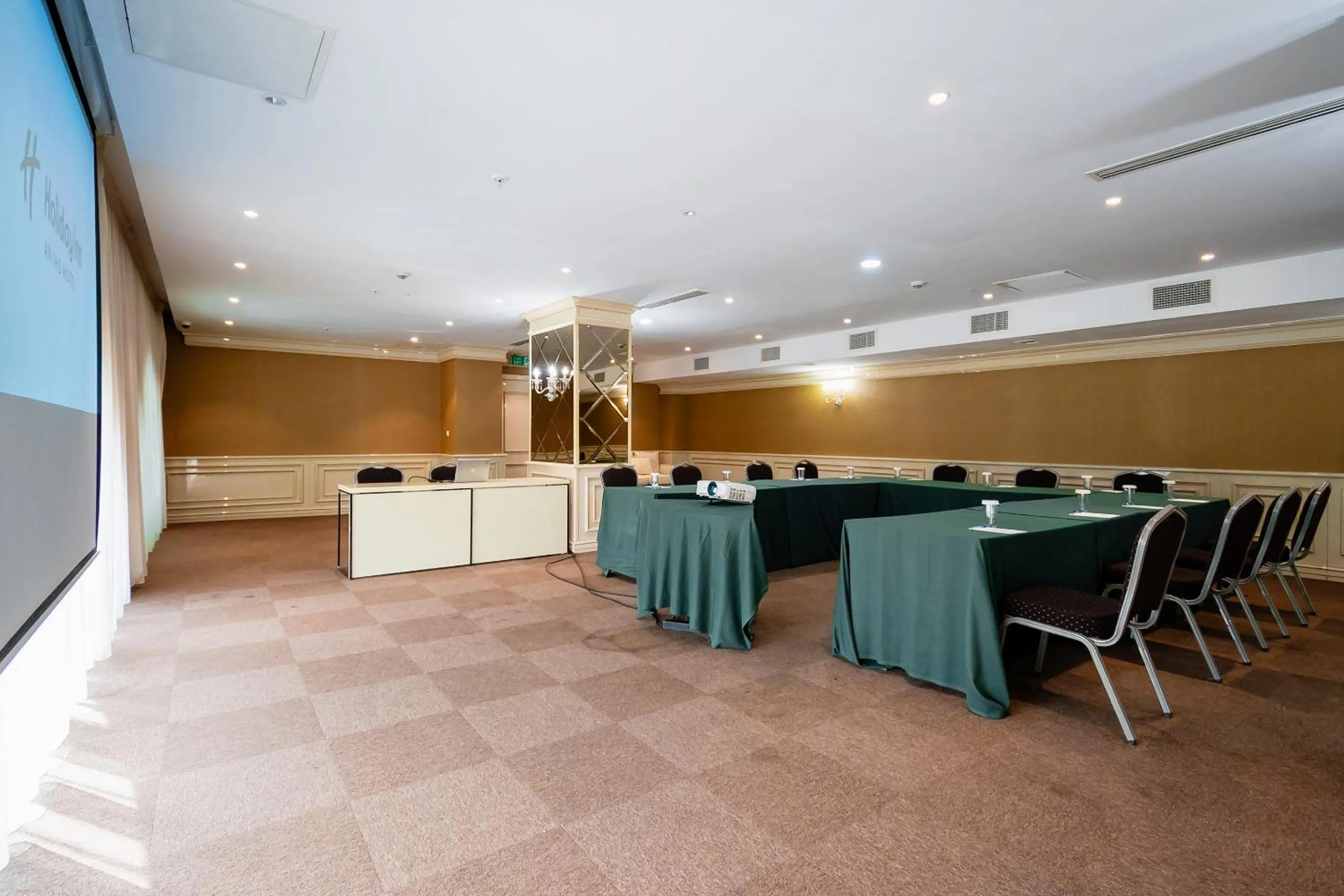 Holiday Inn Aktau by IHG