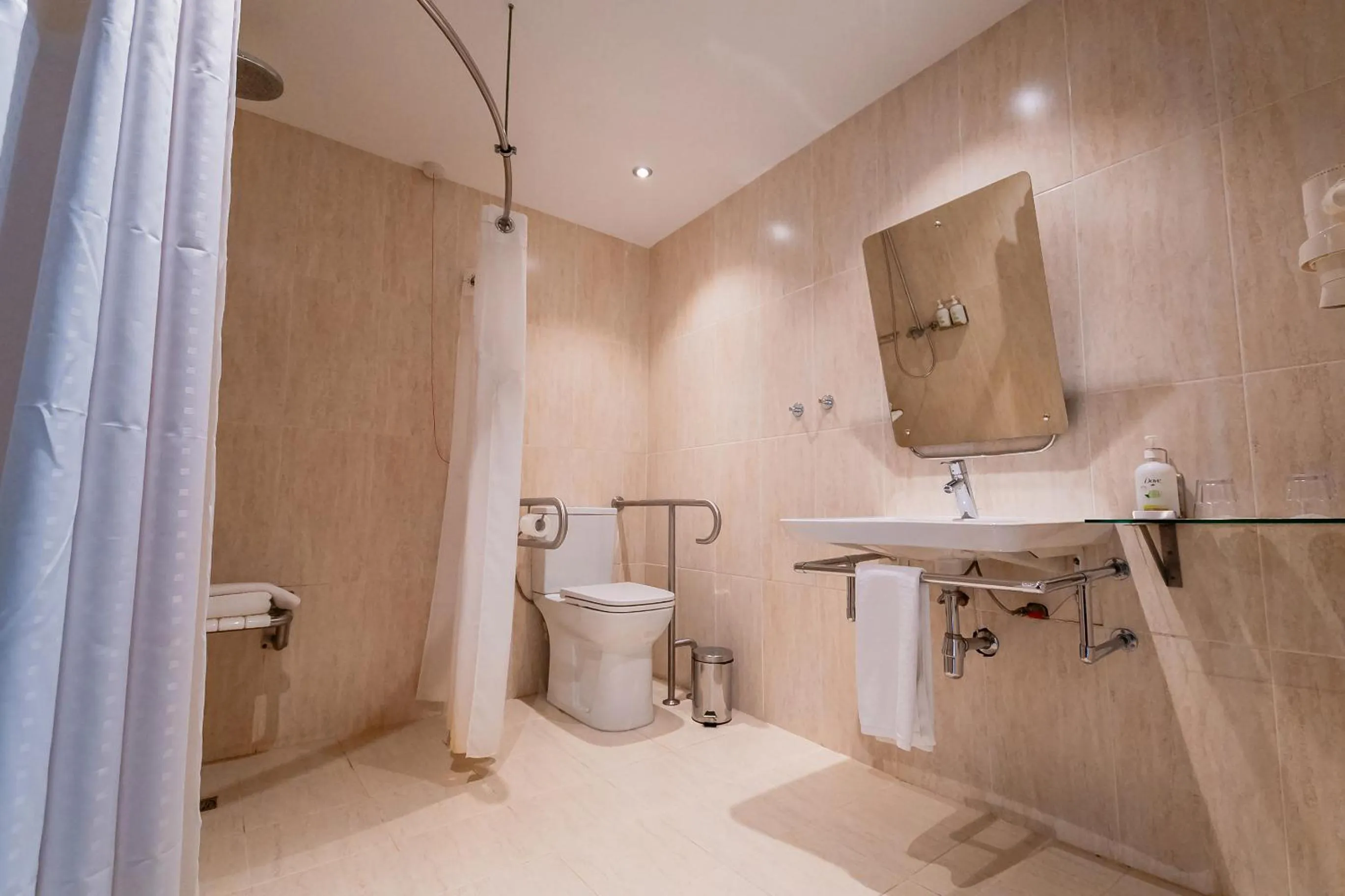 Holiday Inn Aktau by IHG