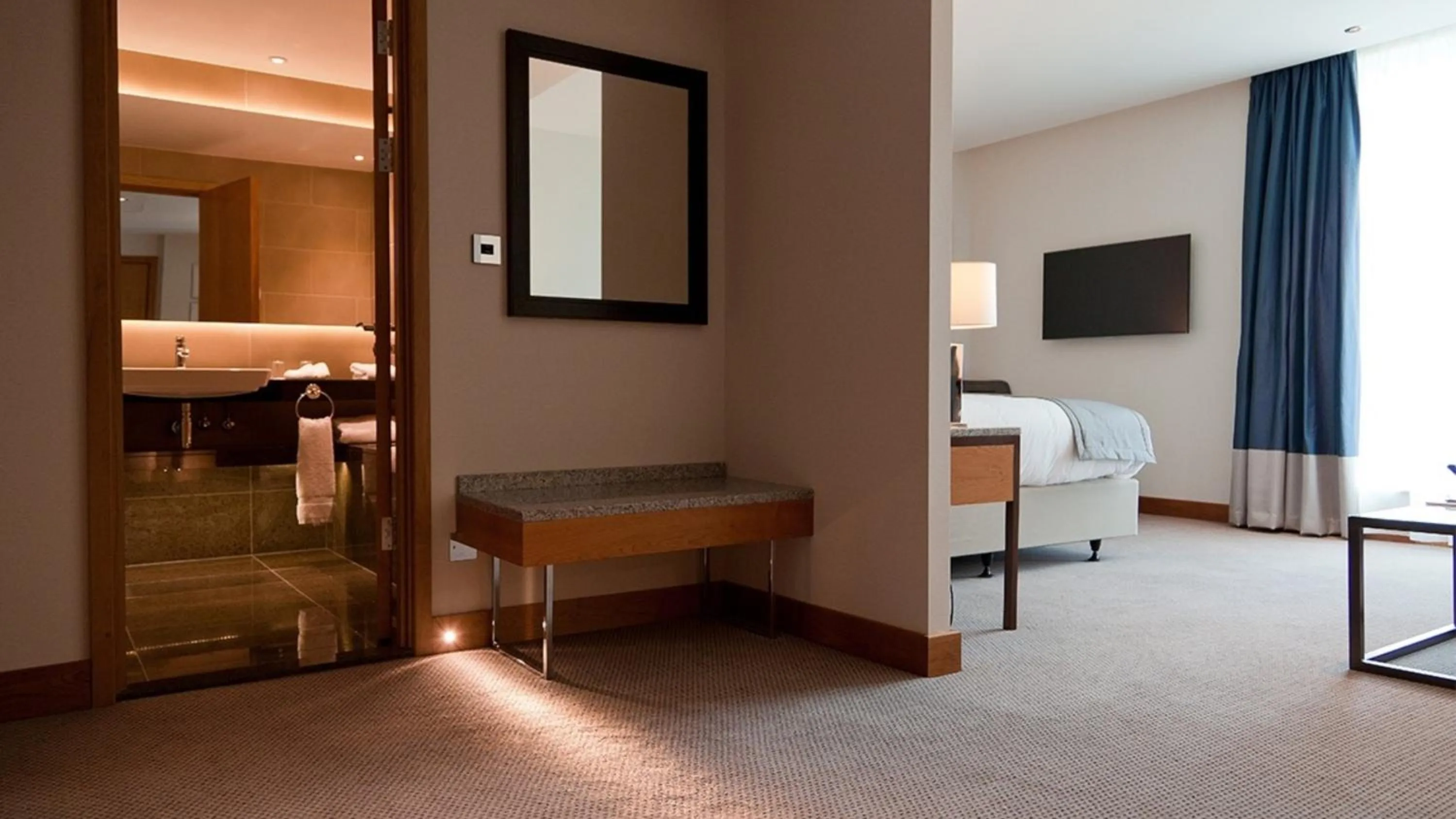 Bedroom, Bed in InterContinental London - The O2