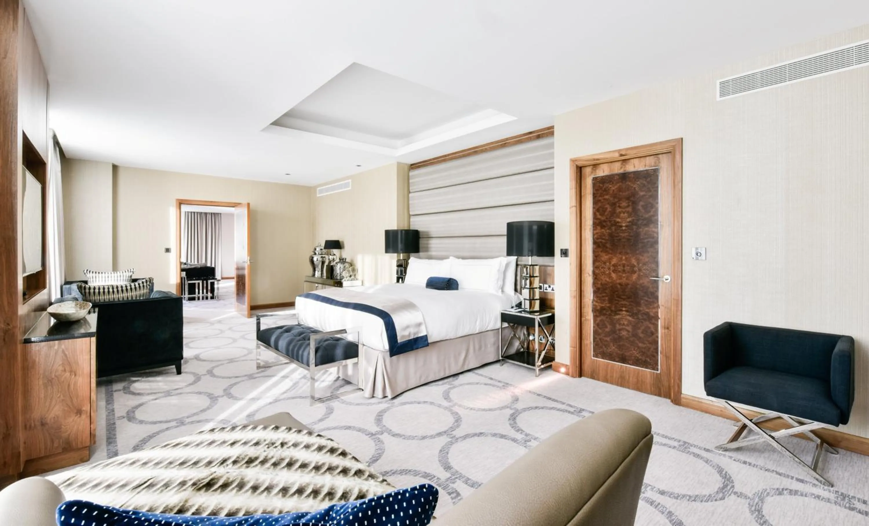 Bedroom, Bed in InterContinental London - The O2