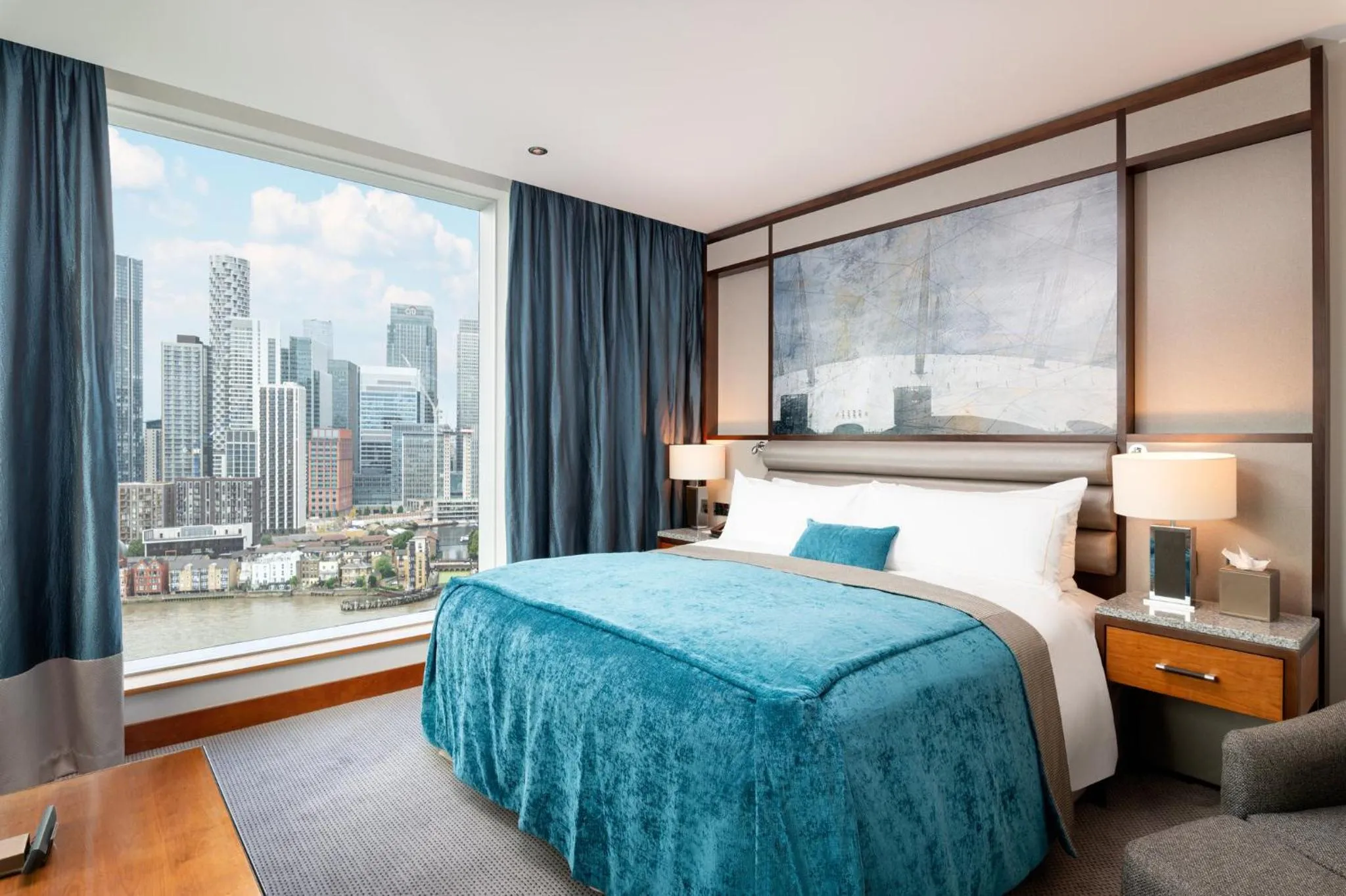 Photo of the whole room, Bed in InterContinental London - The O2