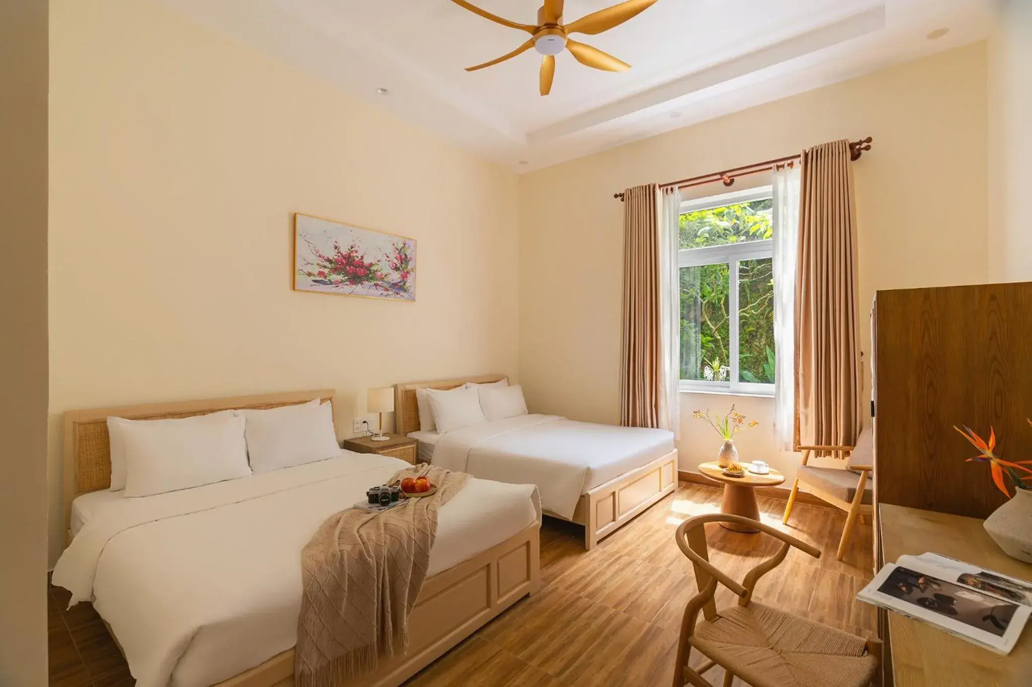 Quadruple Room with Mountain View - single occupancy in Moon Garden Hotel Quadruple Room with Mountain View - single occupancy in Moon Garden Hotel