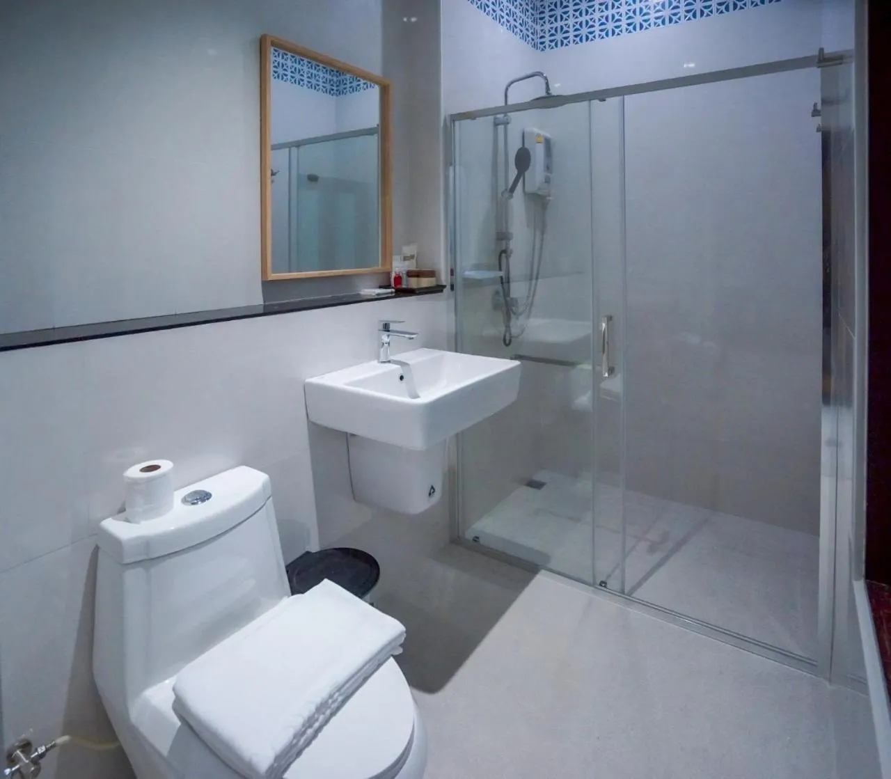 Shower in Laan Mai Fai Chang Resort