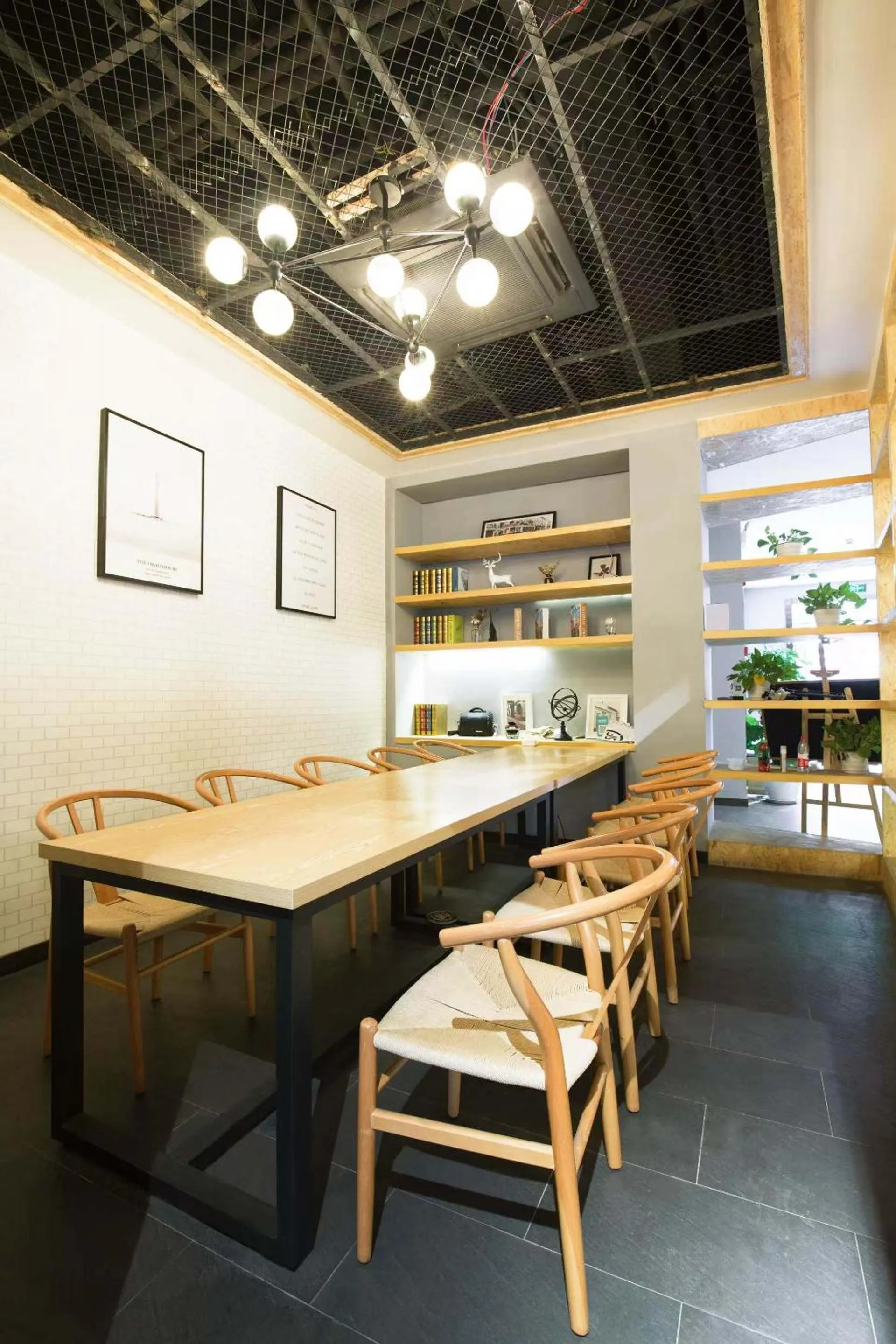 Seating area in Wildebeest Youth Hostel