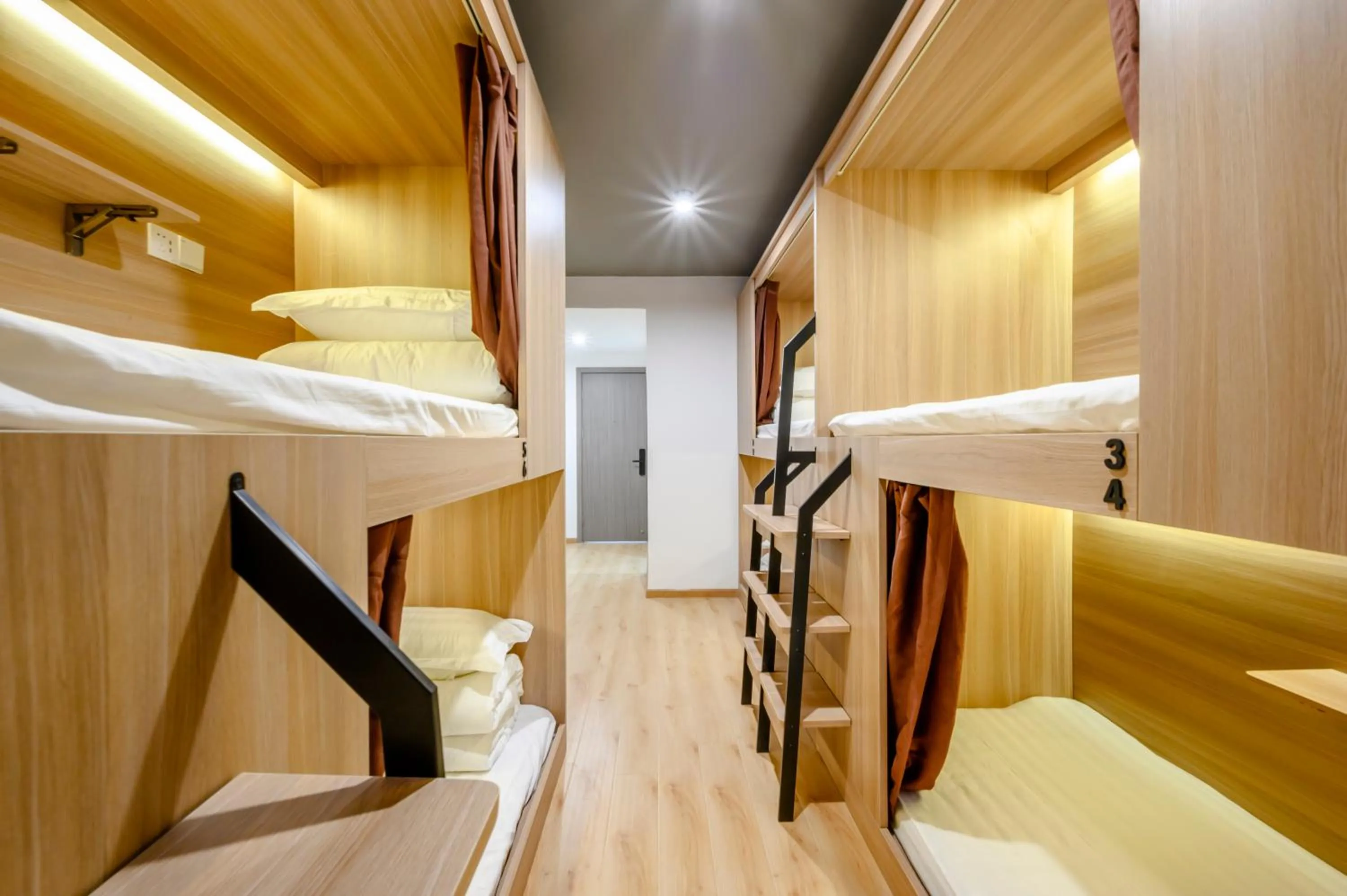 Bedroom, Bed in Wildebeest Youth Hostel