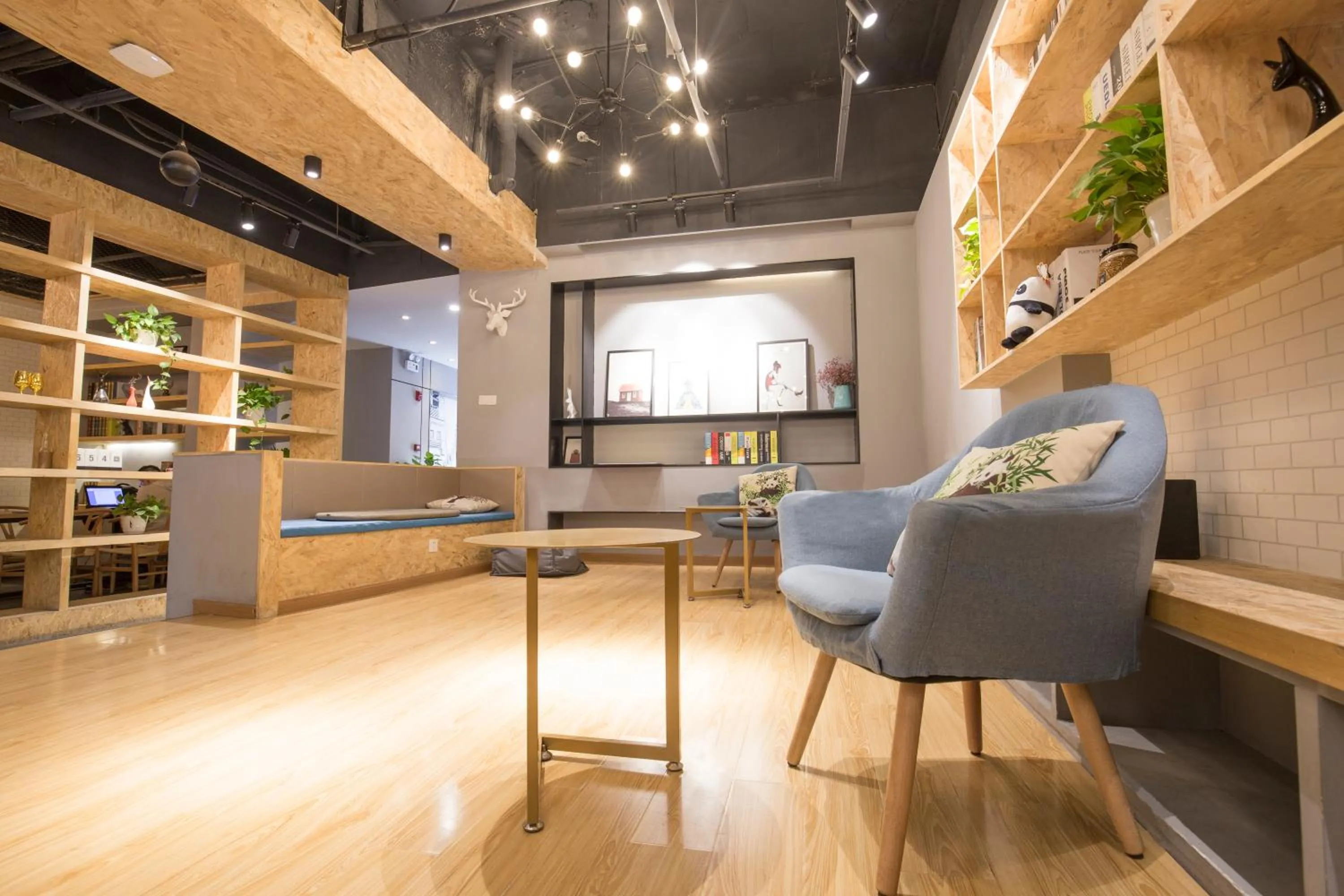 Seating area in Wildebeest Youth Hostel