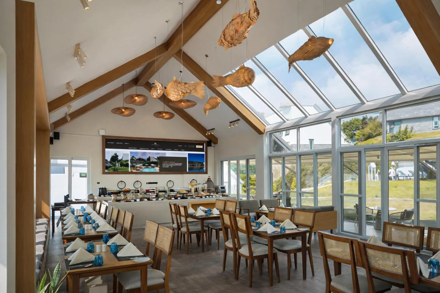 Restaurant/places to eat in Himalayan Hideaway Resort Pokhara, The Centara Collection