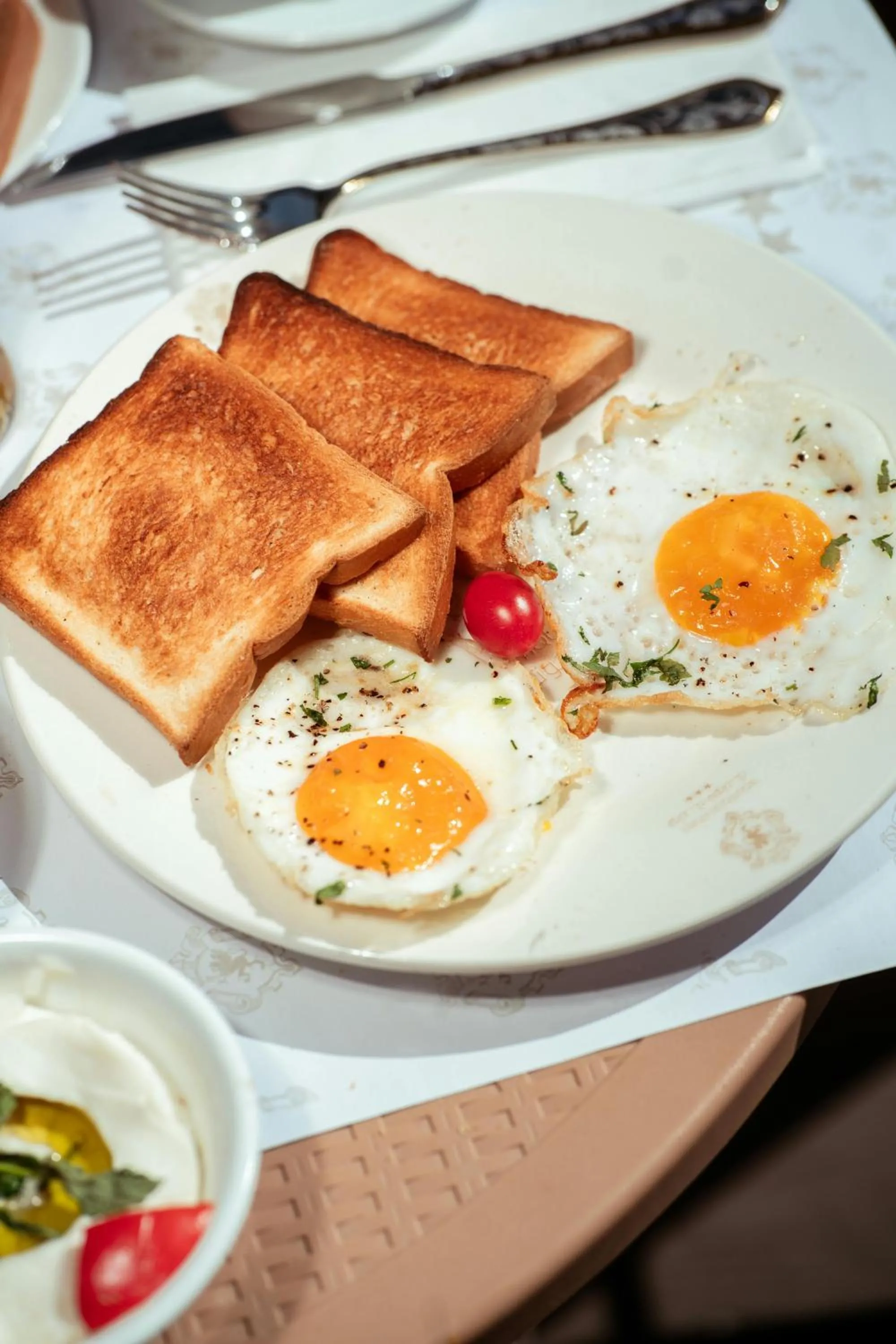 Restaurant/places to eat in Rasa Boutique Stay