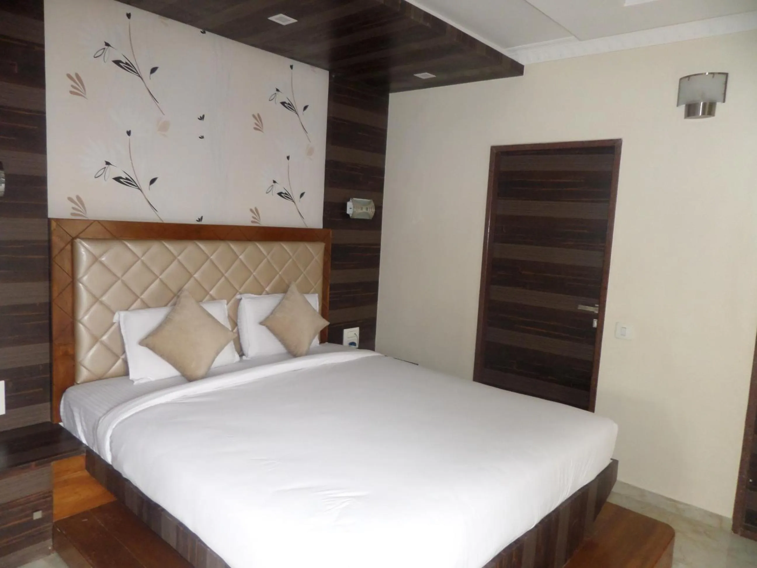 Bed in Hotel Raj Palace