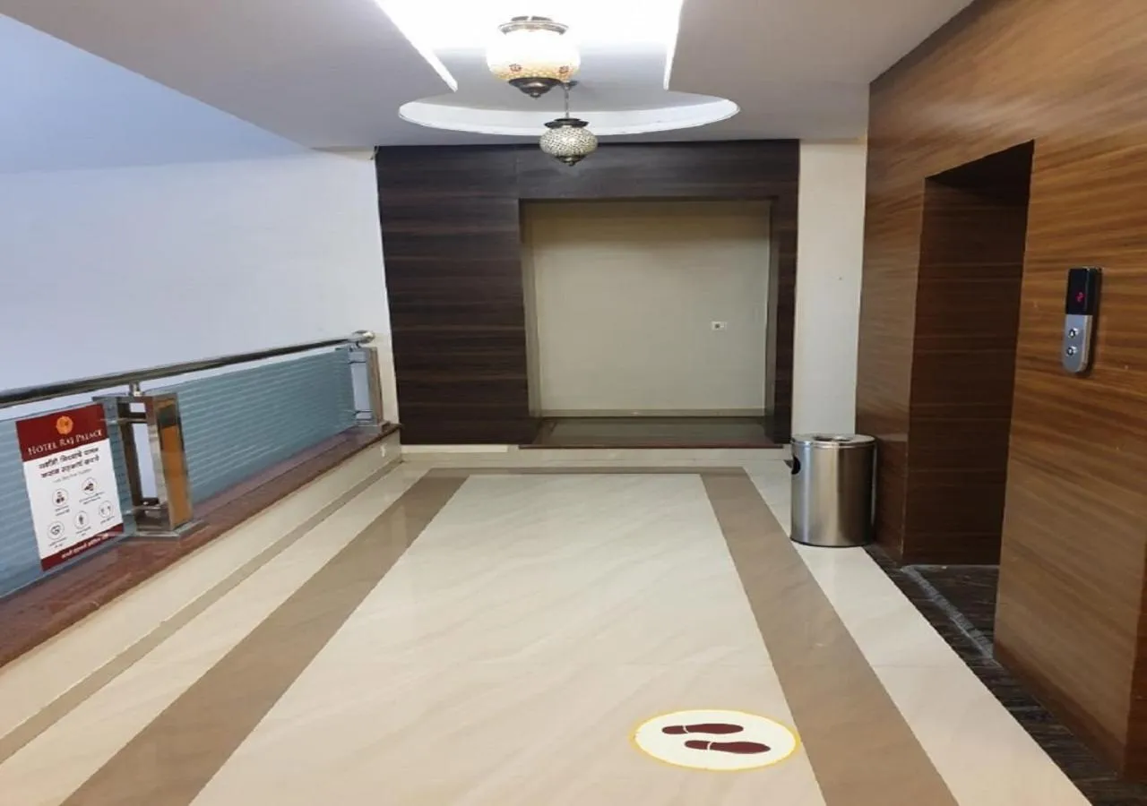 Patio in Hotel Raj Palace