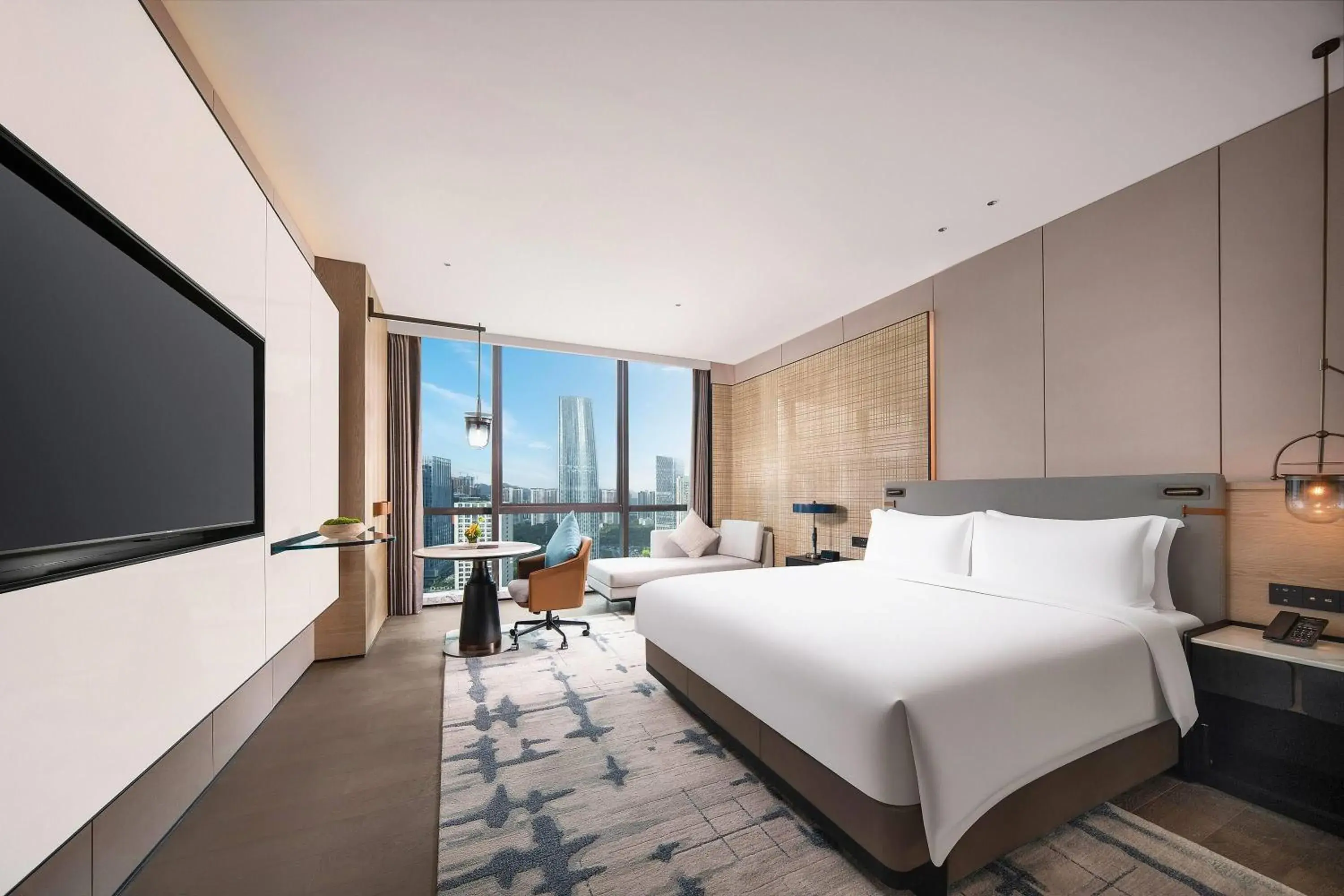 Superior King Room in Wyndham Grand Shenzhen Guangming Superior King Room in Wyndham Grand Shenzhen Guangming